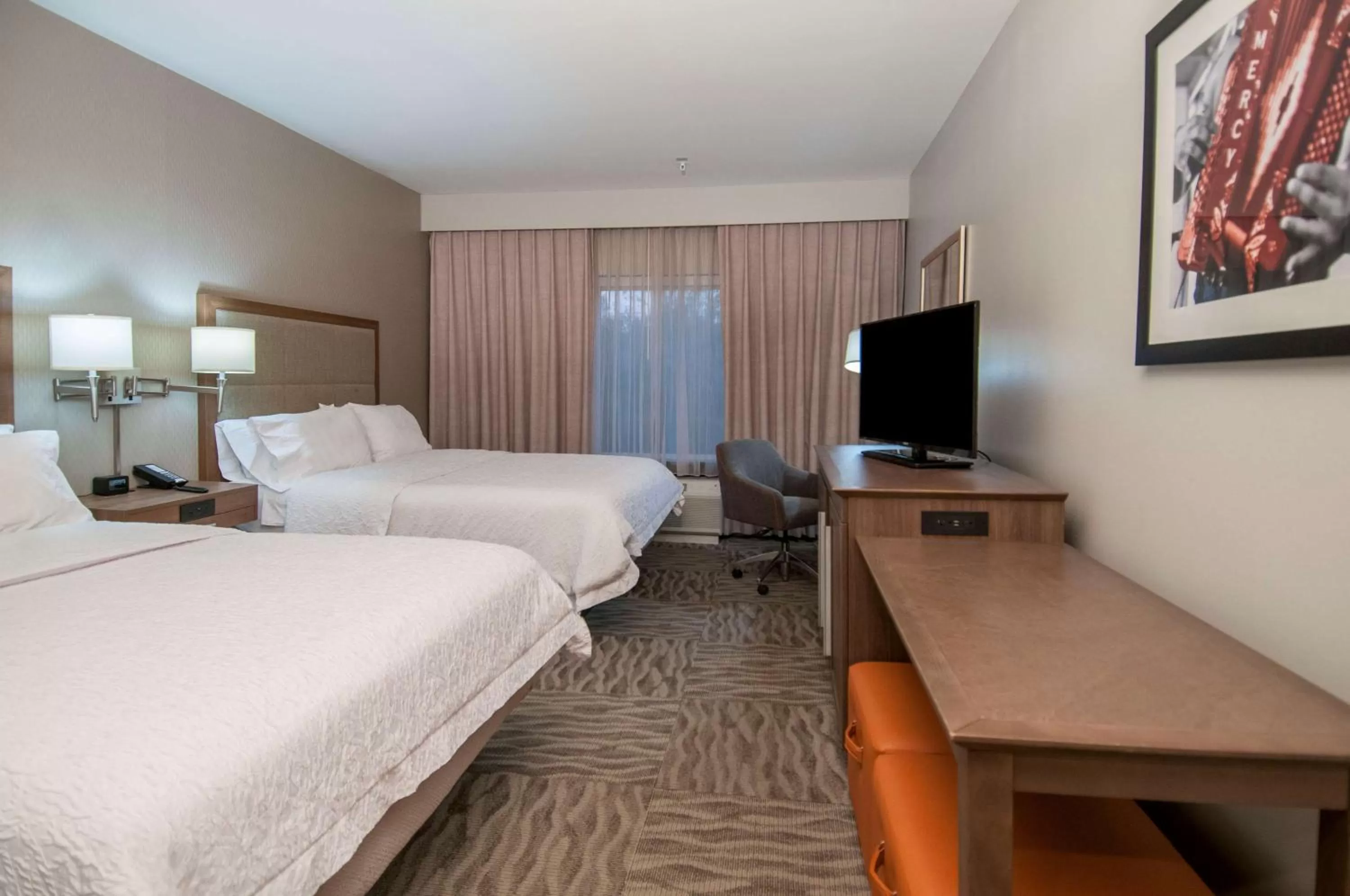 Queen Room with Two Queen Beds - Hearing Access/Non-Smoking in Hampton Inn Opelousas