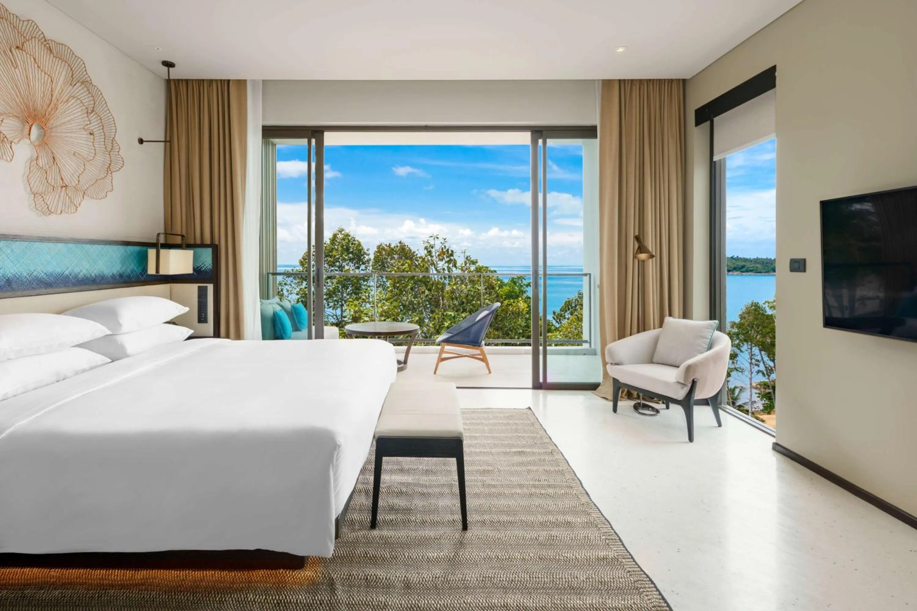 One-Bedroom Regency Suite with Club Access in Hyatt Regency Koh Samui