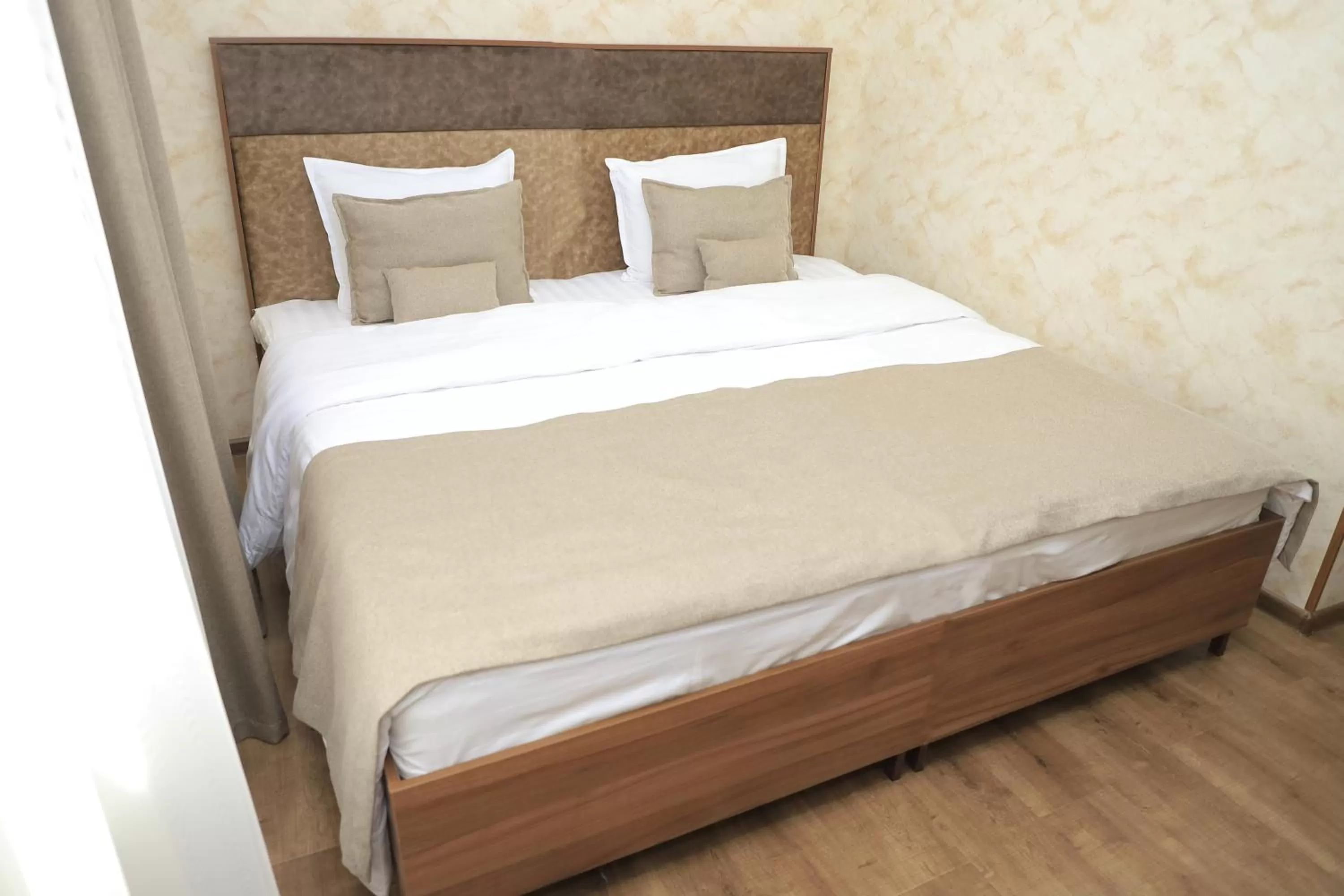 Standard Double Room - single occupancy in Osiyo Palace