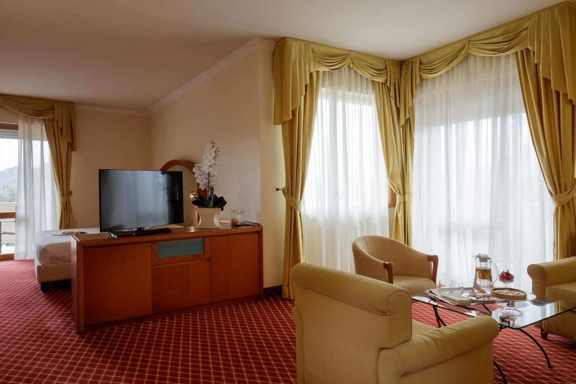 Junior Suite (2 Adults) with Terrace and Pool Access in Galzignano Resort Terme & Golf - Hotel Sporting