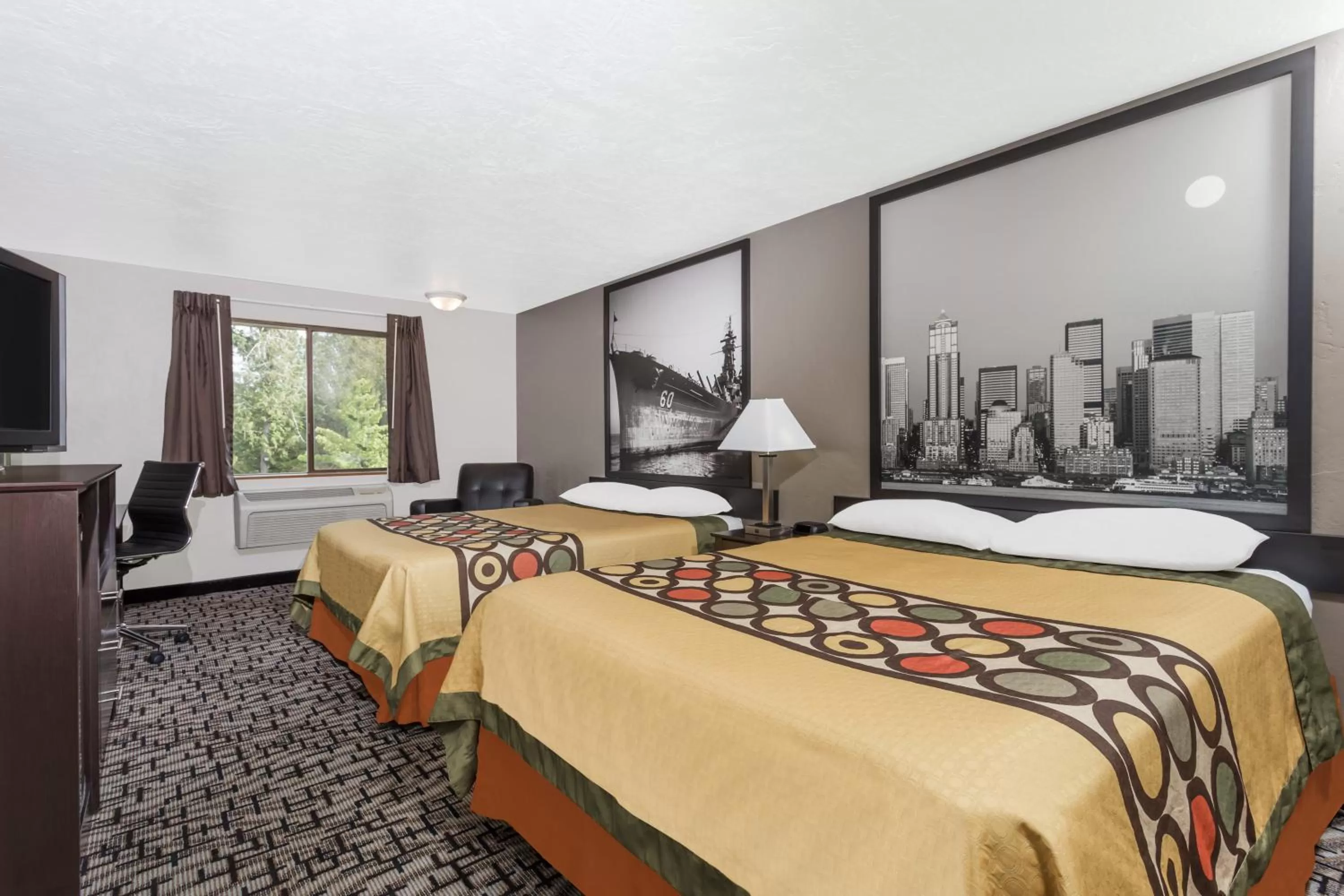 Queen Room with Two Queen Beds - Non-Smoking in Super 8 by Wyndham Bremerton