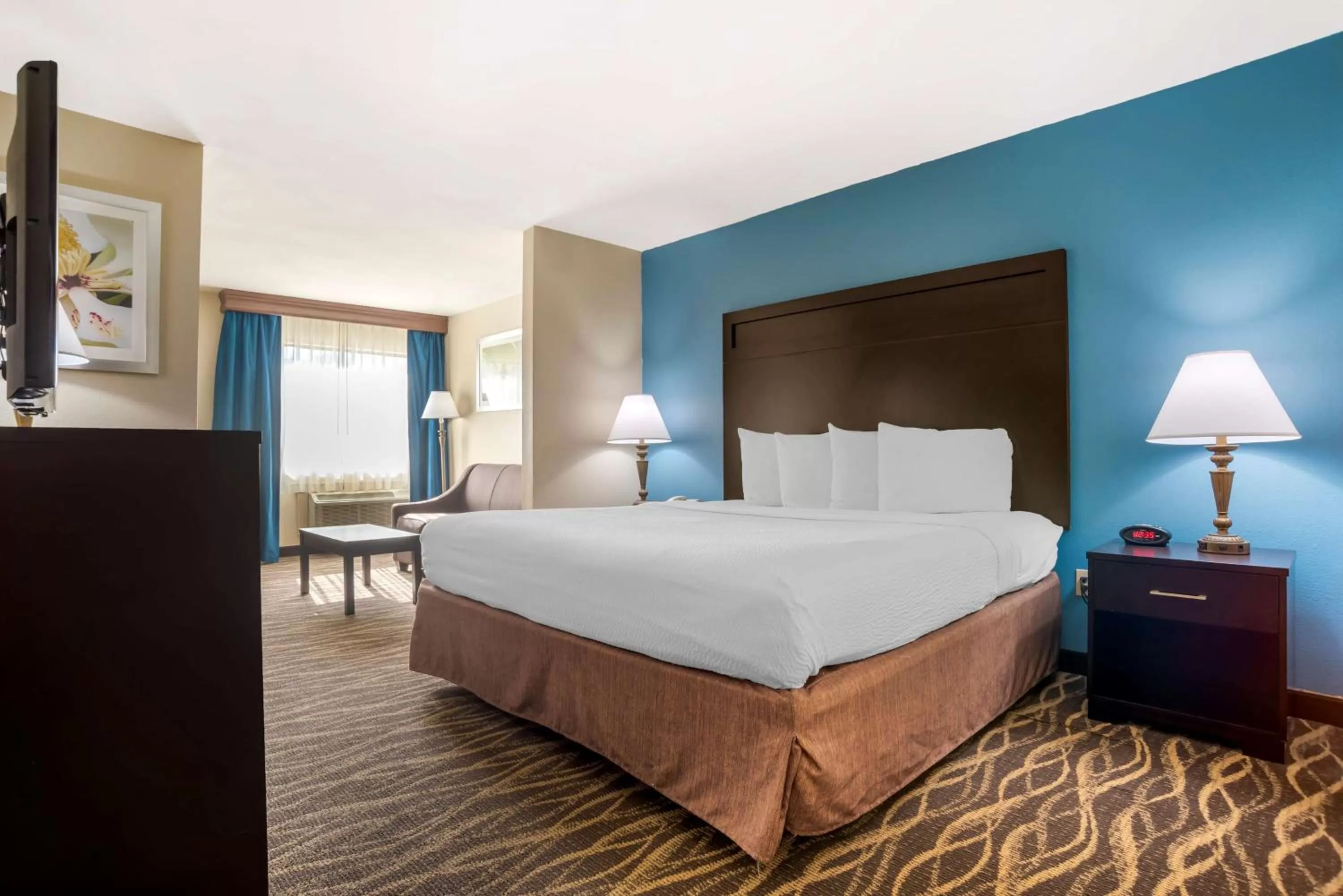 King Suite - Non-Smoking in Best Western Ville Platte