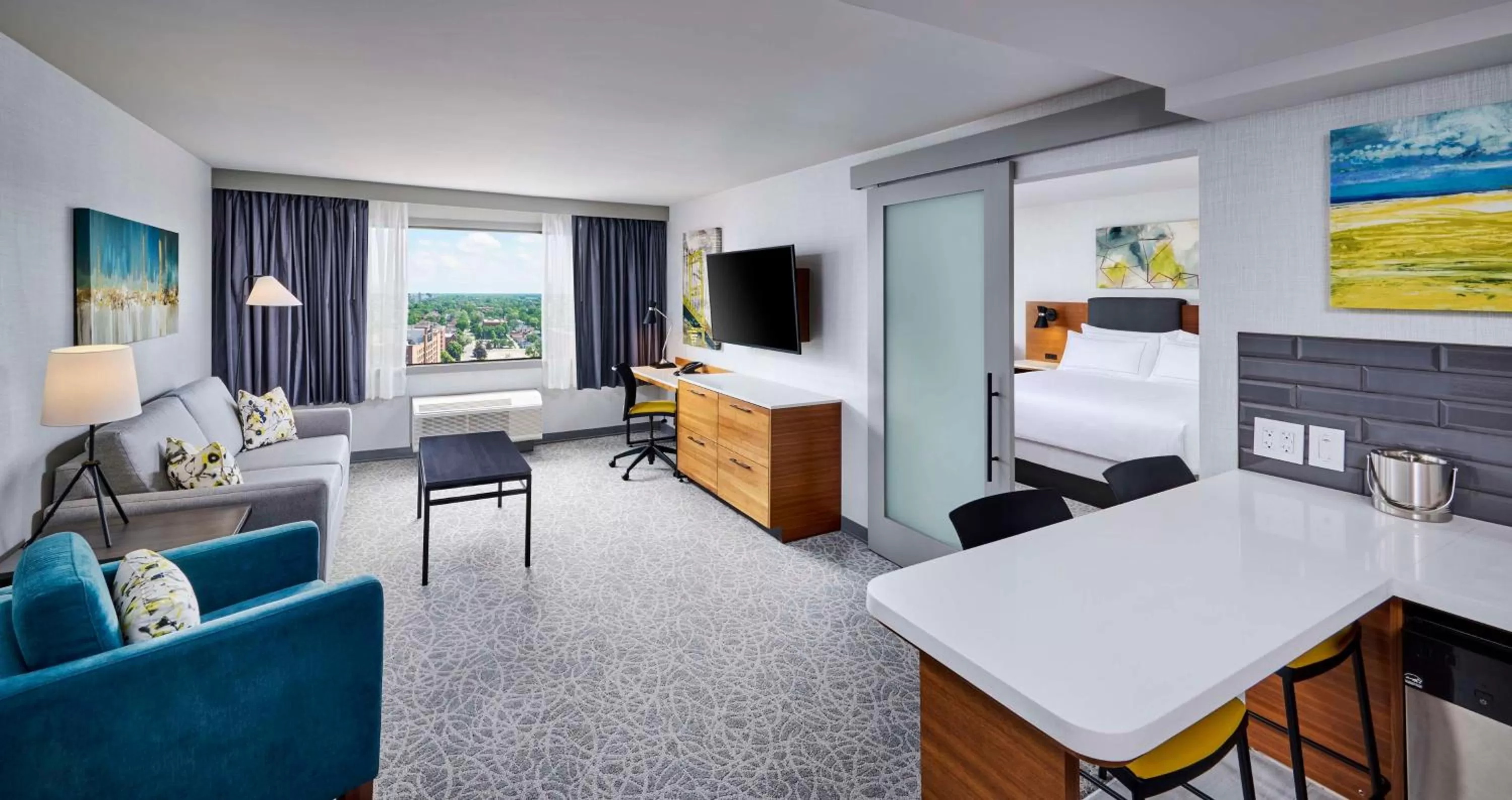 King Suite in DoubleTree by Hilton Windsor, ON