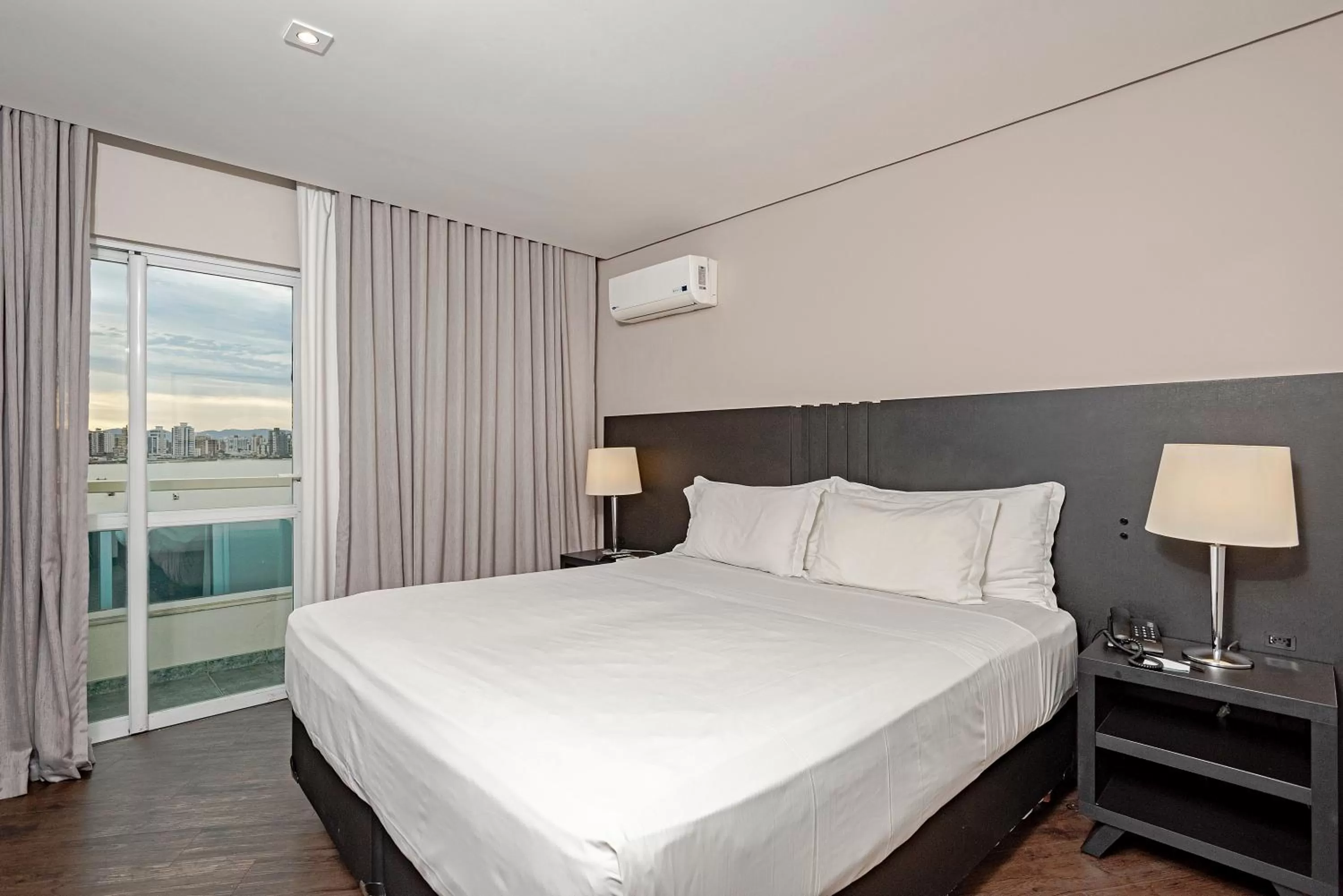 Executive Suite - single occupancy in Slaviero Baia Norte Florianópolis