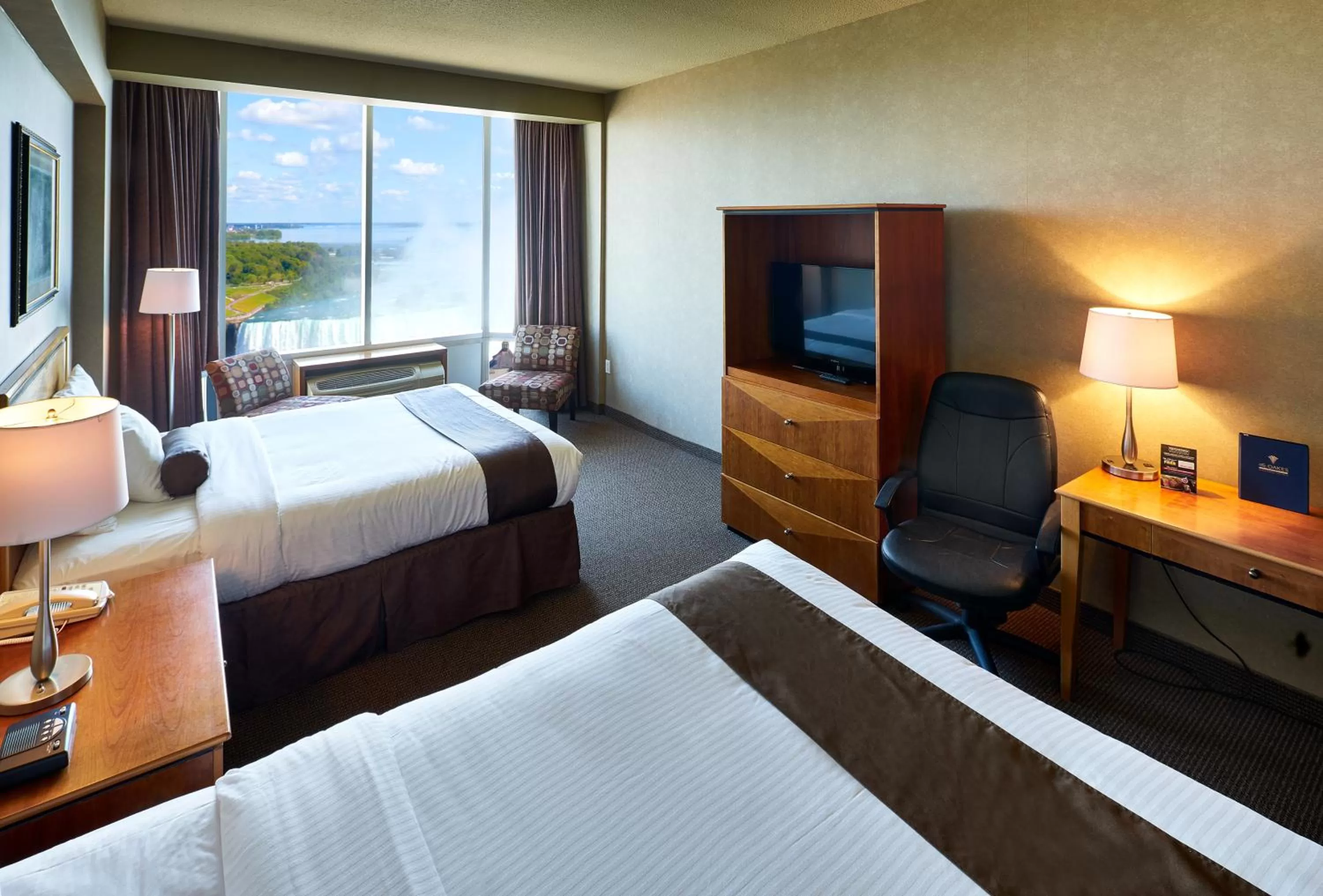 Tower Room Premium Falls View Two Queens in The Oakes Hotel Overlooking the Falls