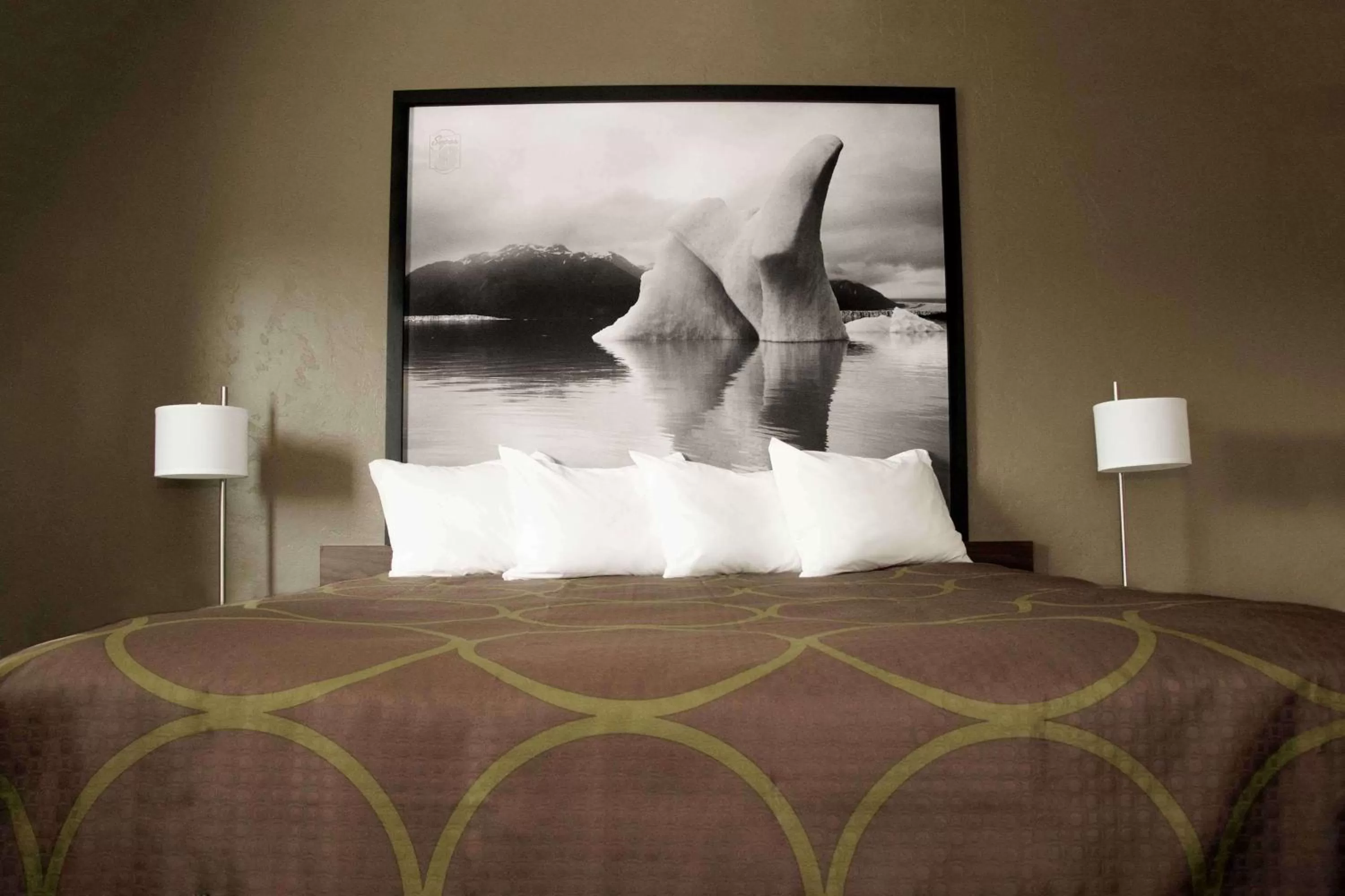 Queen Studio Suite - Mobility Access/Non-Smoking in Super 8 by Wyndham Juneau