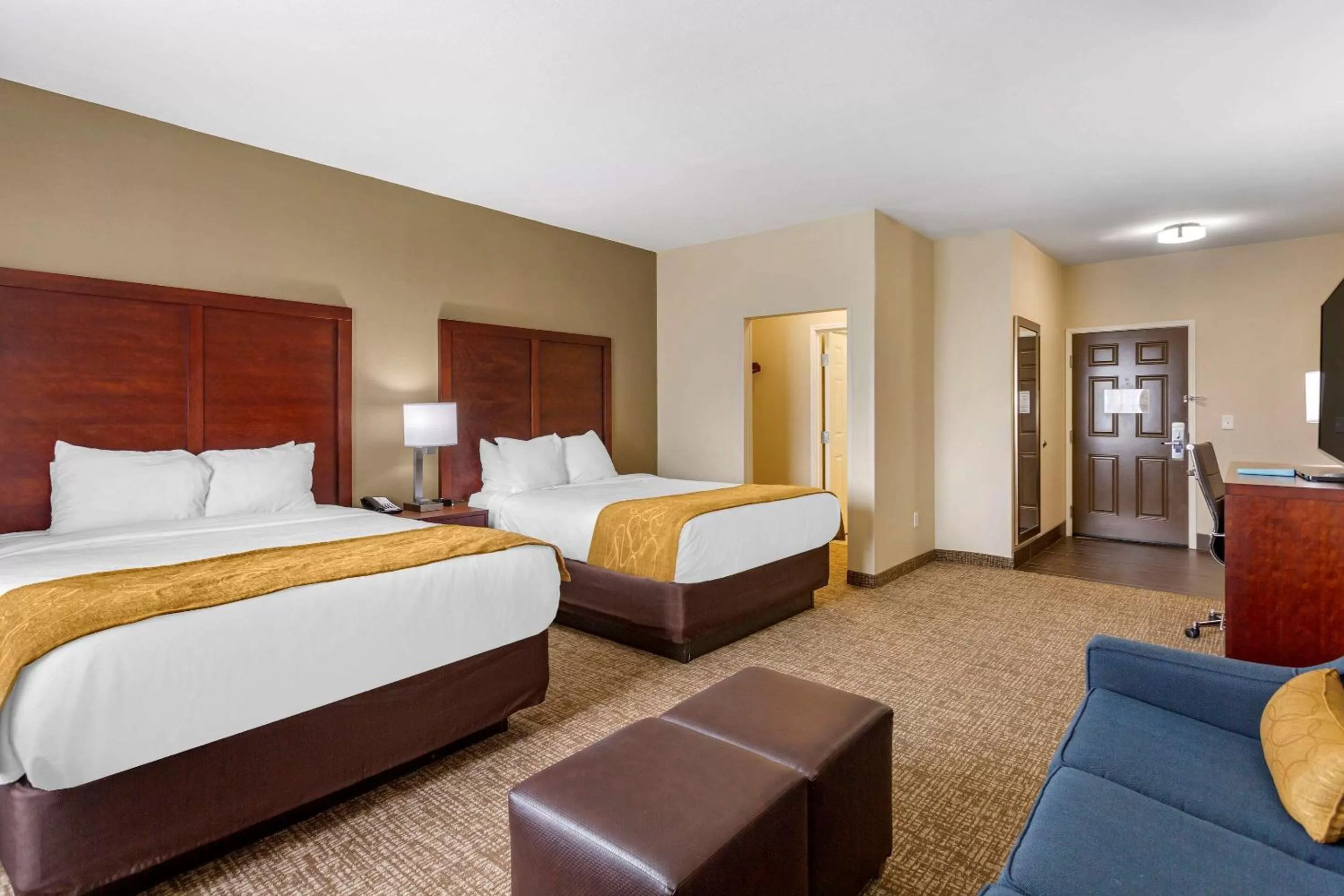 Queen Room with Two Queen Beds - Non-Smoking in Comfort Suites