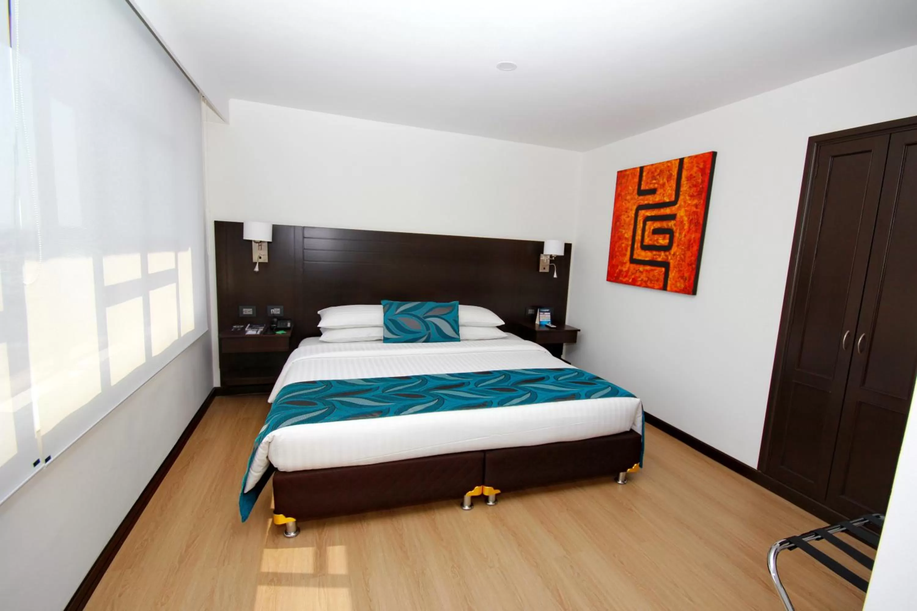 Superior King Suite in Hotel Dann Cali