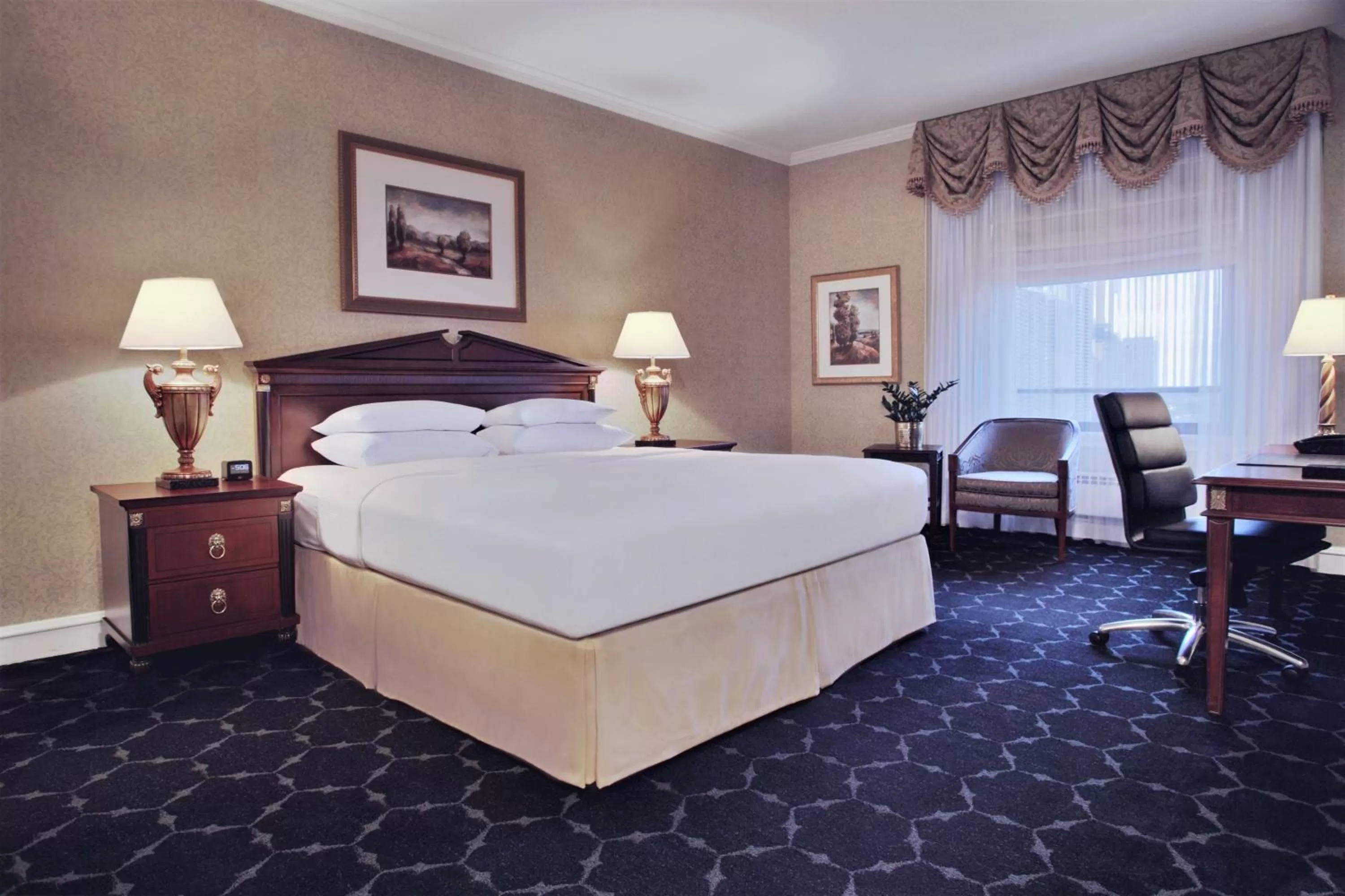Deluxe King Room in The Drake Hotel