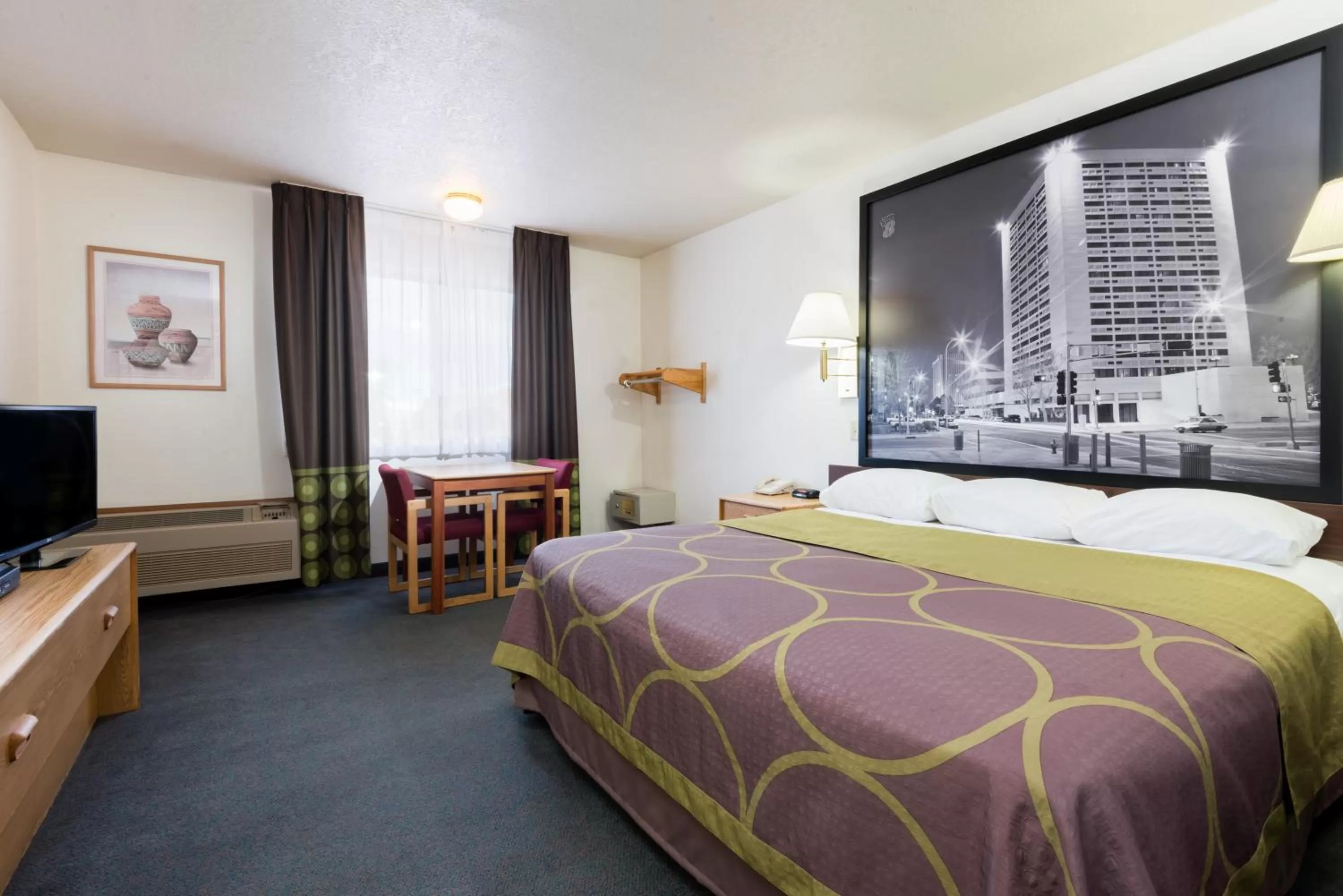 King Room - Disability Access/Non-Smoking in Super 8 by Wyndham Bernalillo