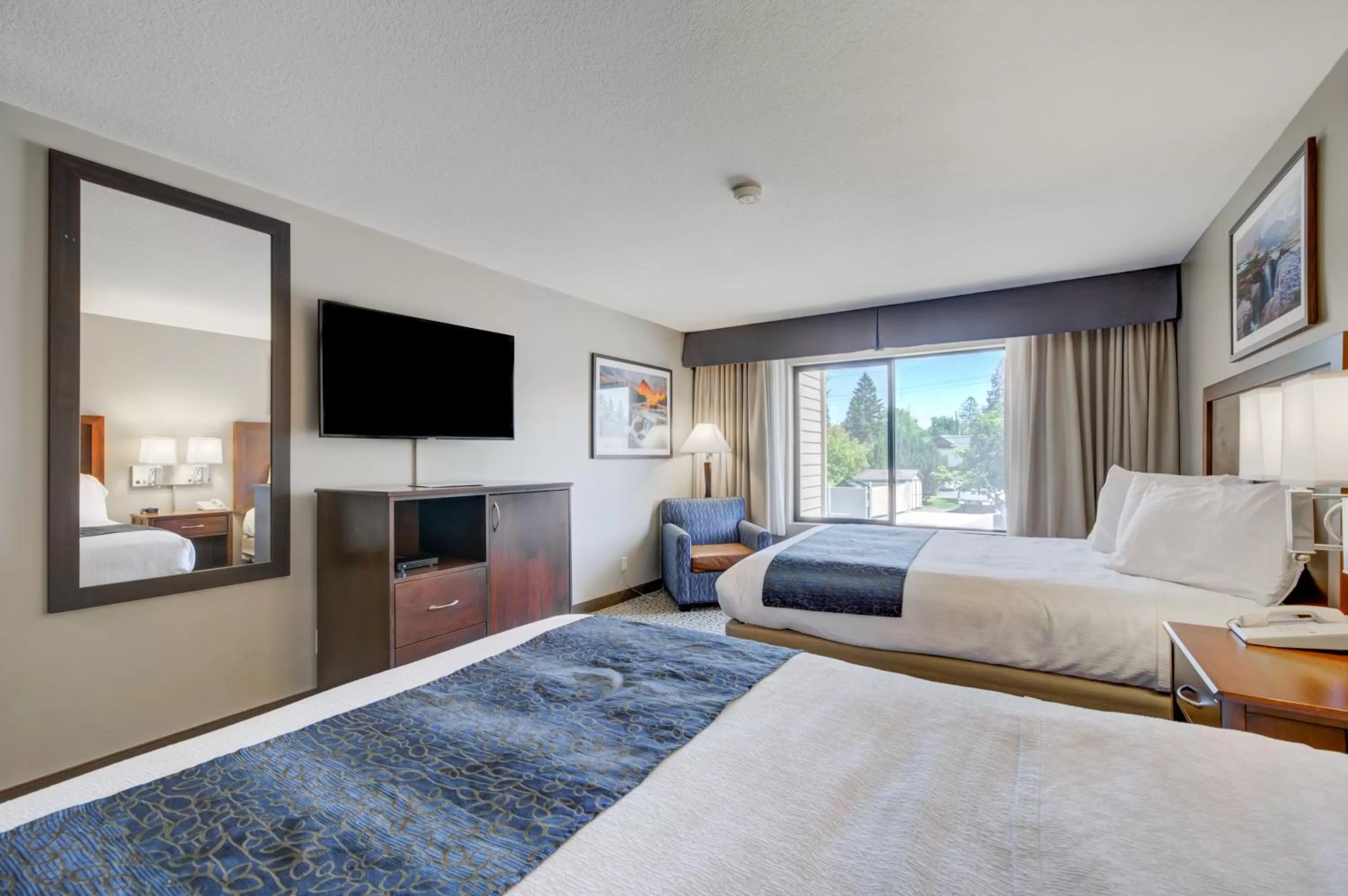 Queen Room with Two Queen Beds - Non-Smoking in Whitefish Riverfront Hotel