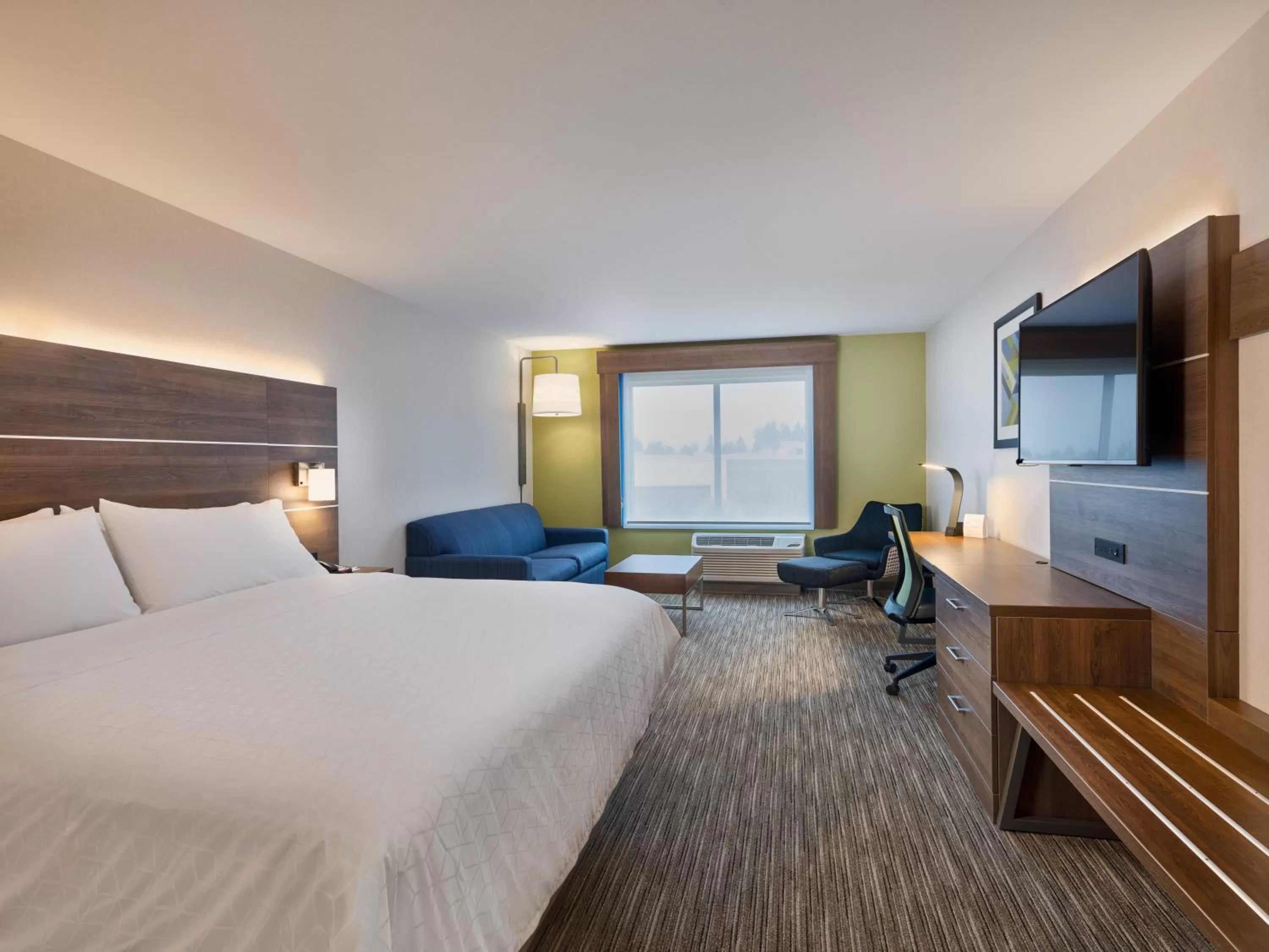 Suite - Hearing Accessible - Non-Smoking in Holiday Inn Express & Suites Salem North - Keizer by IHG