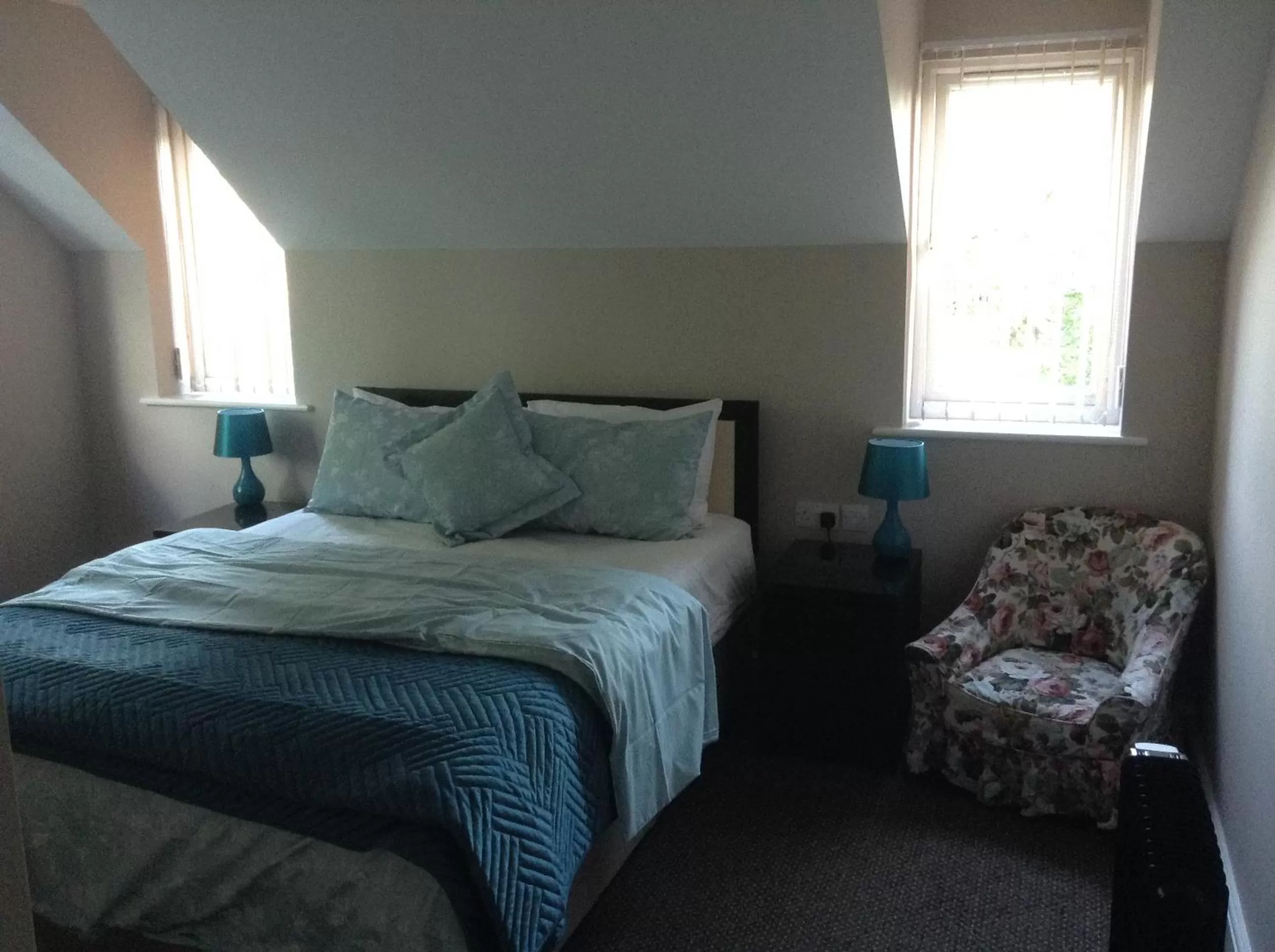 Double Room with Private Bathroom in B&B Dorwyn Manor