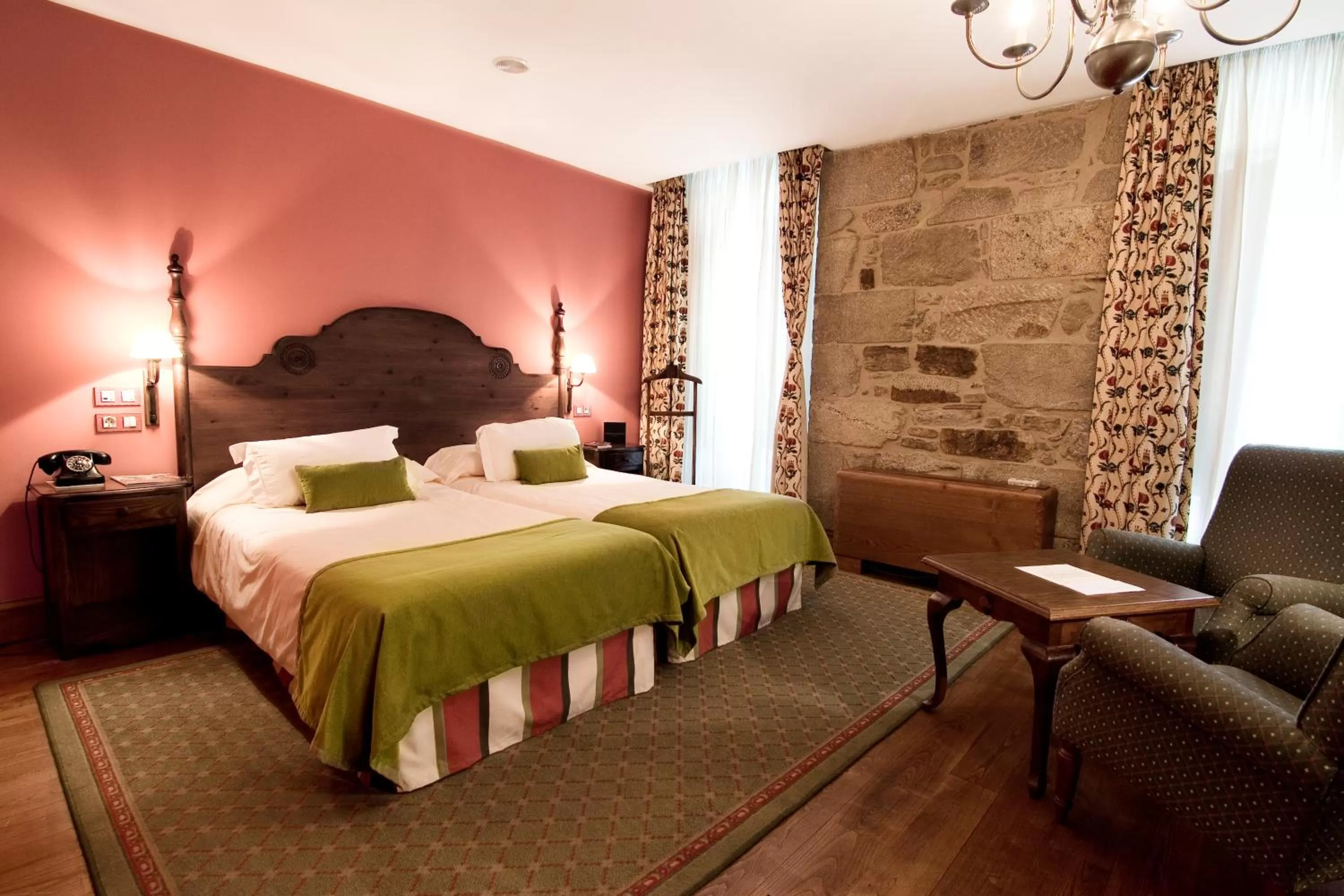 Superior Double or Twin Room in Hotel Virxe da Cerca by Pousadas de Compostela
