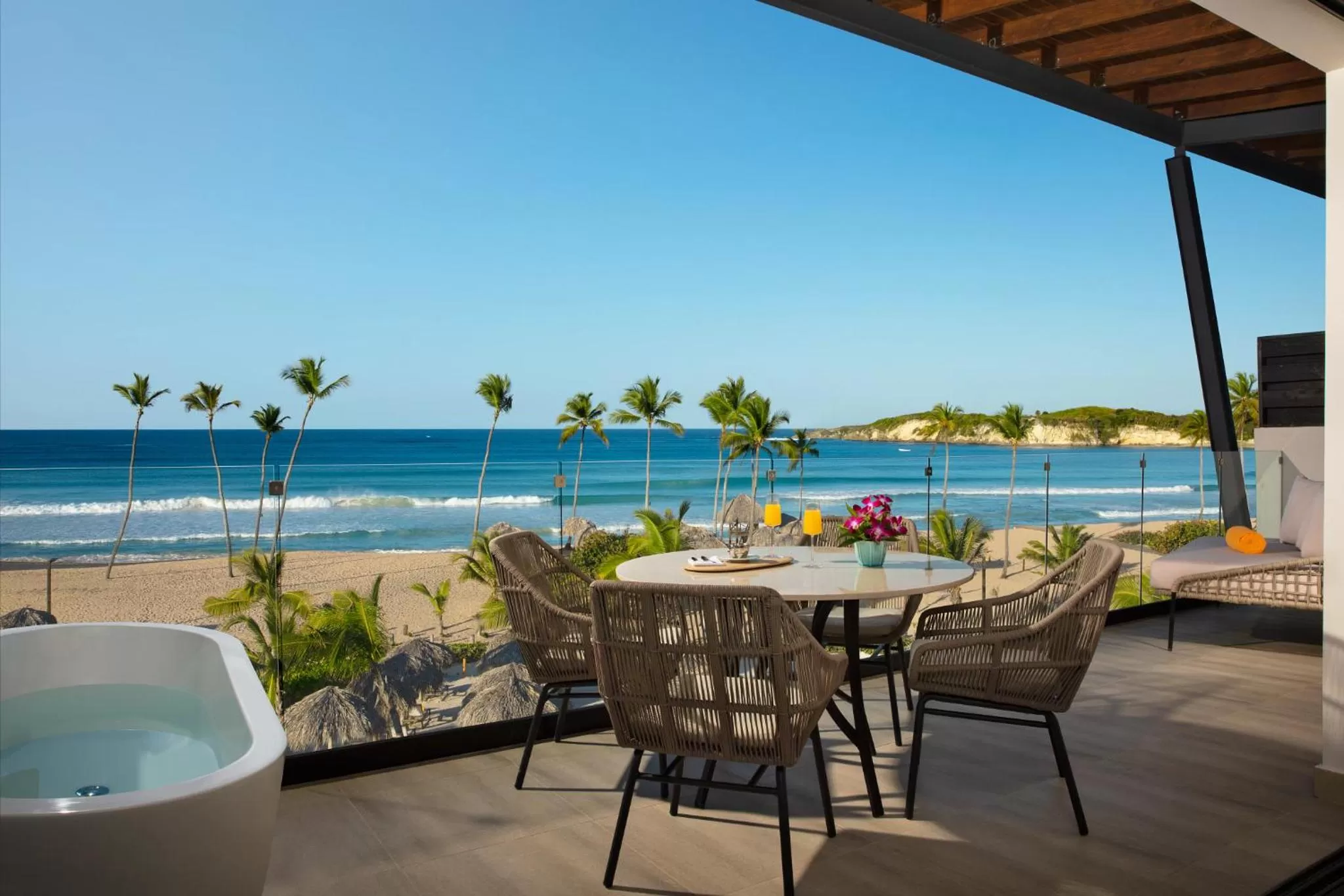 Preferred Club Master Suite Ocean Front in Dreams Macao Beach Punta Cana - All Inclusive