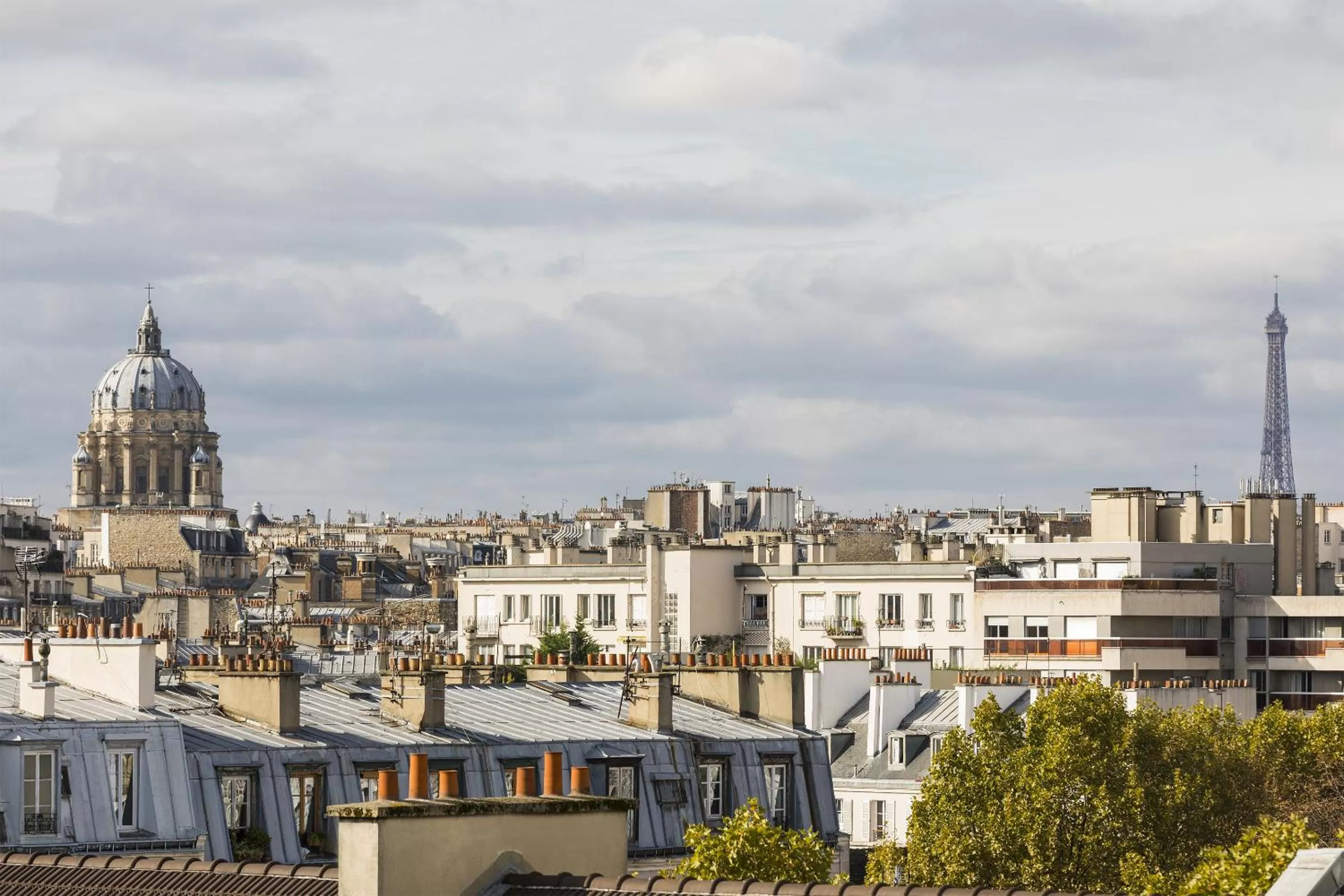 Superior Queen Room with Spa Access - View/Non-Smoking in Best Western Plus La Demeure