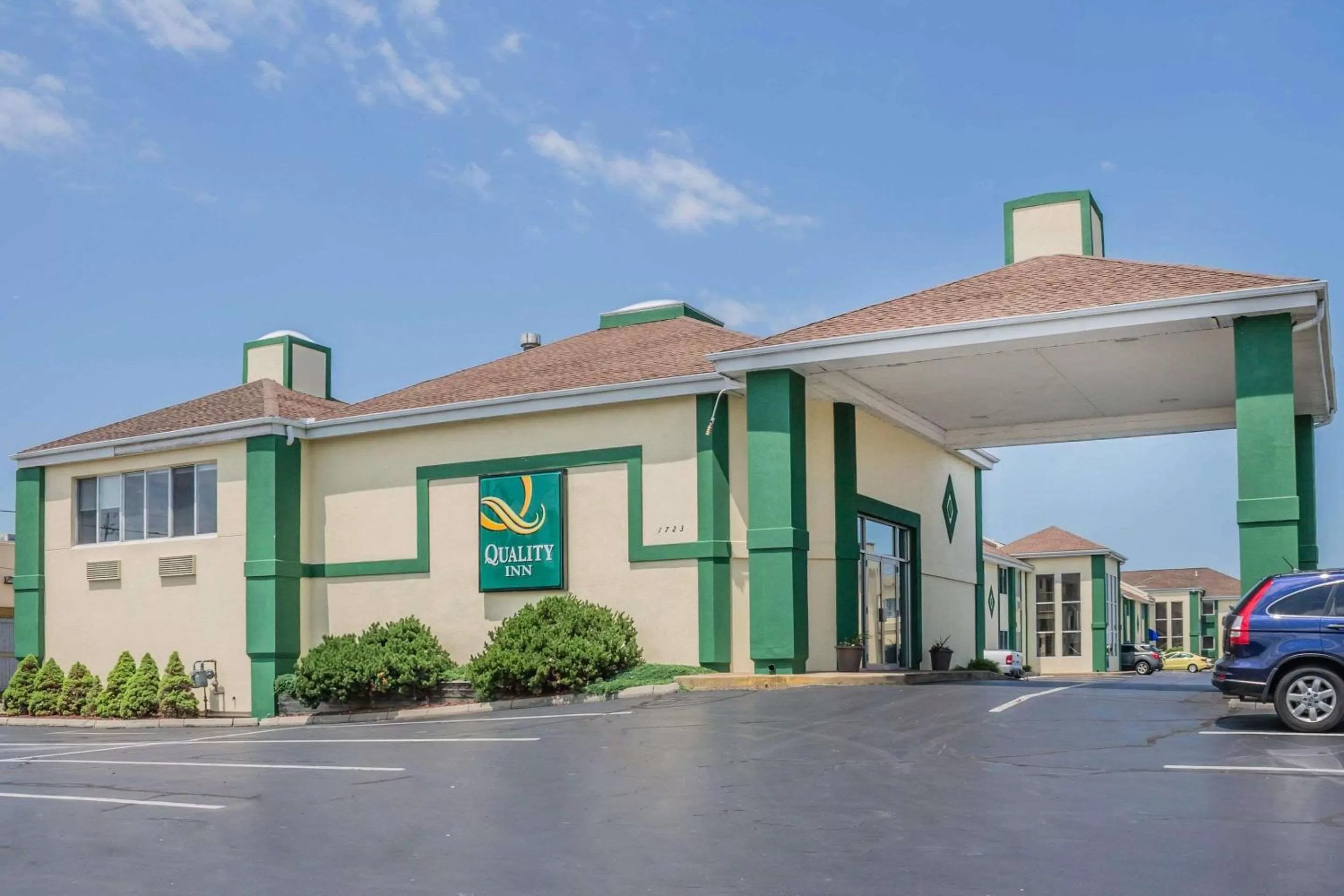 Property building in Quality Inn Port Clinton Waterfront