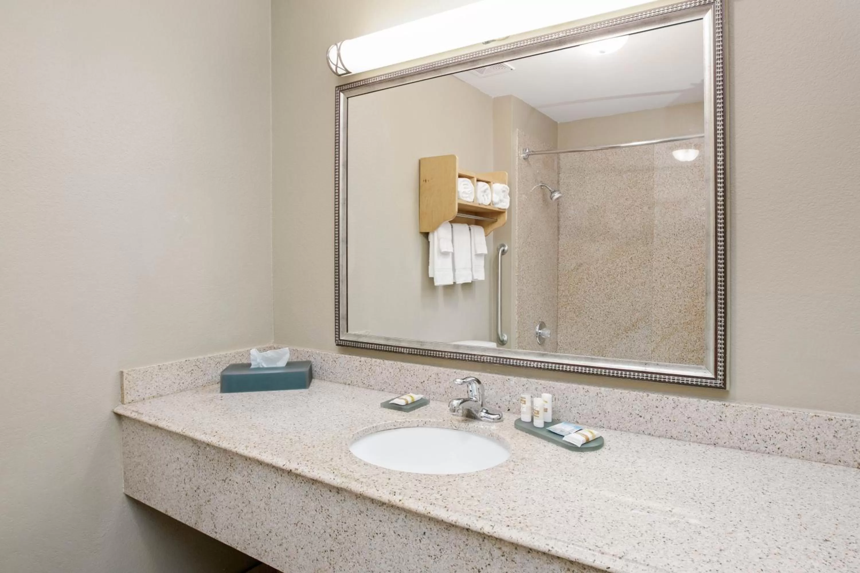 Queen Room with Two Queen Beds and Bath Tub - Mobility/Hearing Accessible - Non-Smoking in La Quinta Inn and Suites by Wyndham Paris