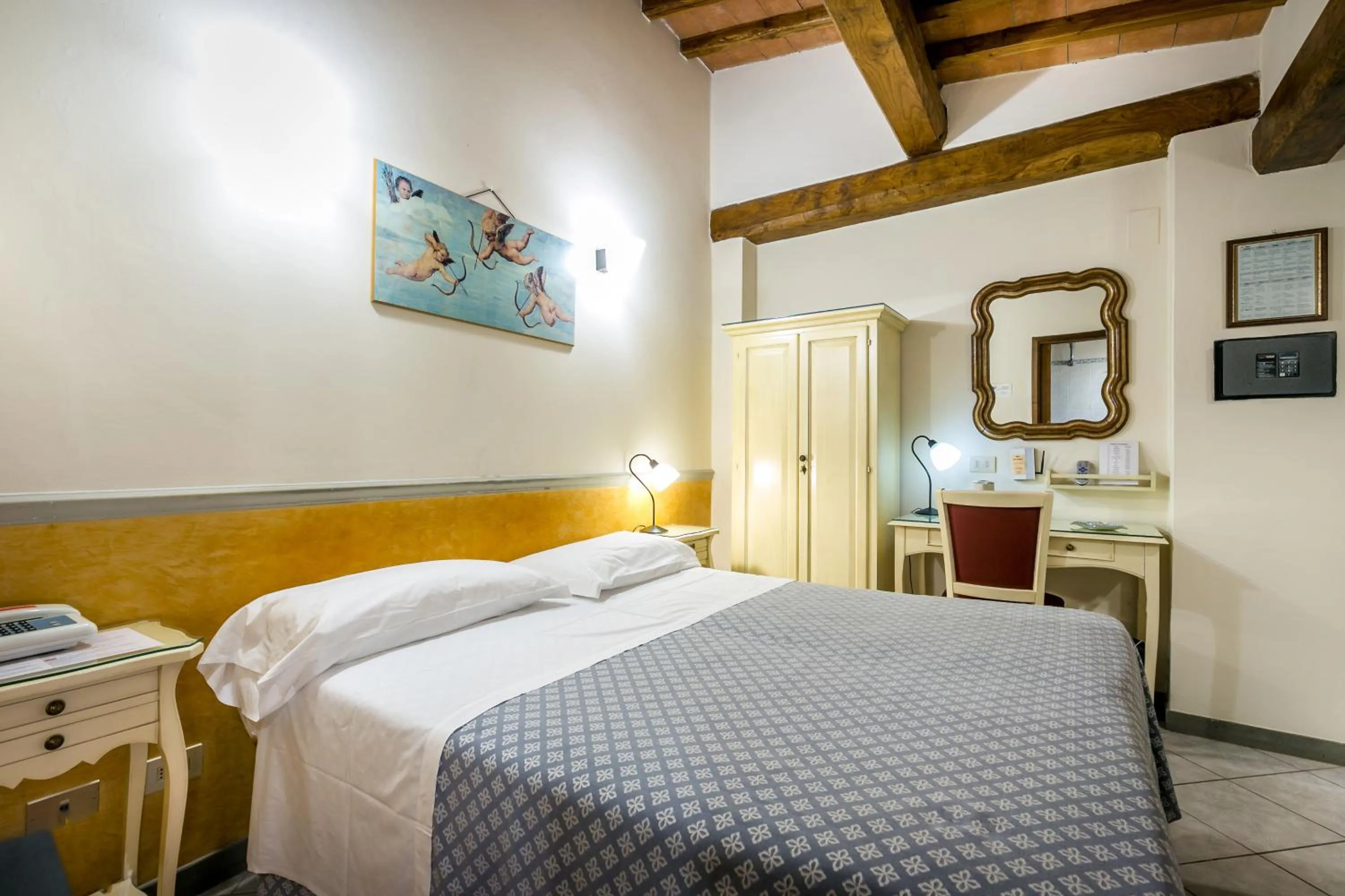 Double or Twin Room in Hotel Collodi Firenze