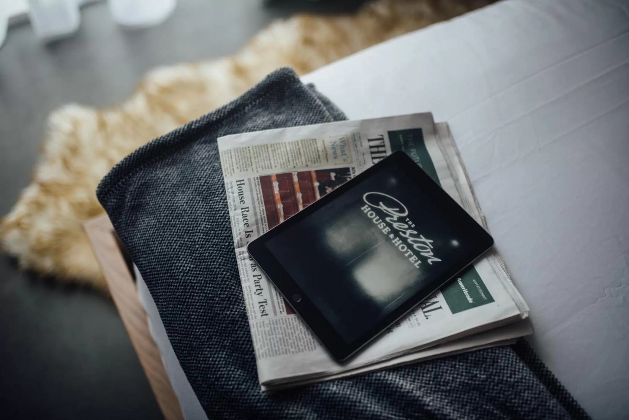 Deluxe King Suite in The Preston House and Hotel