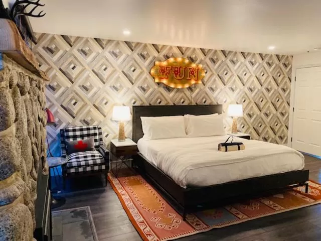 King Room in The Creekstone