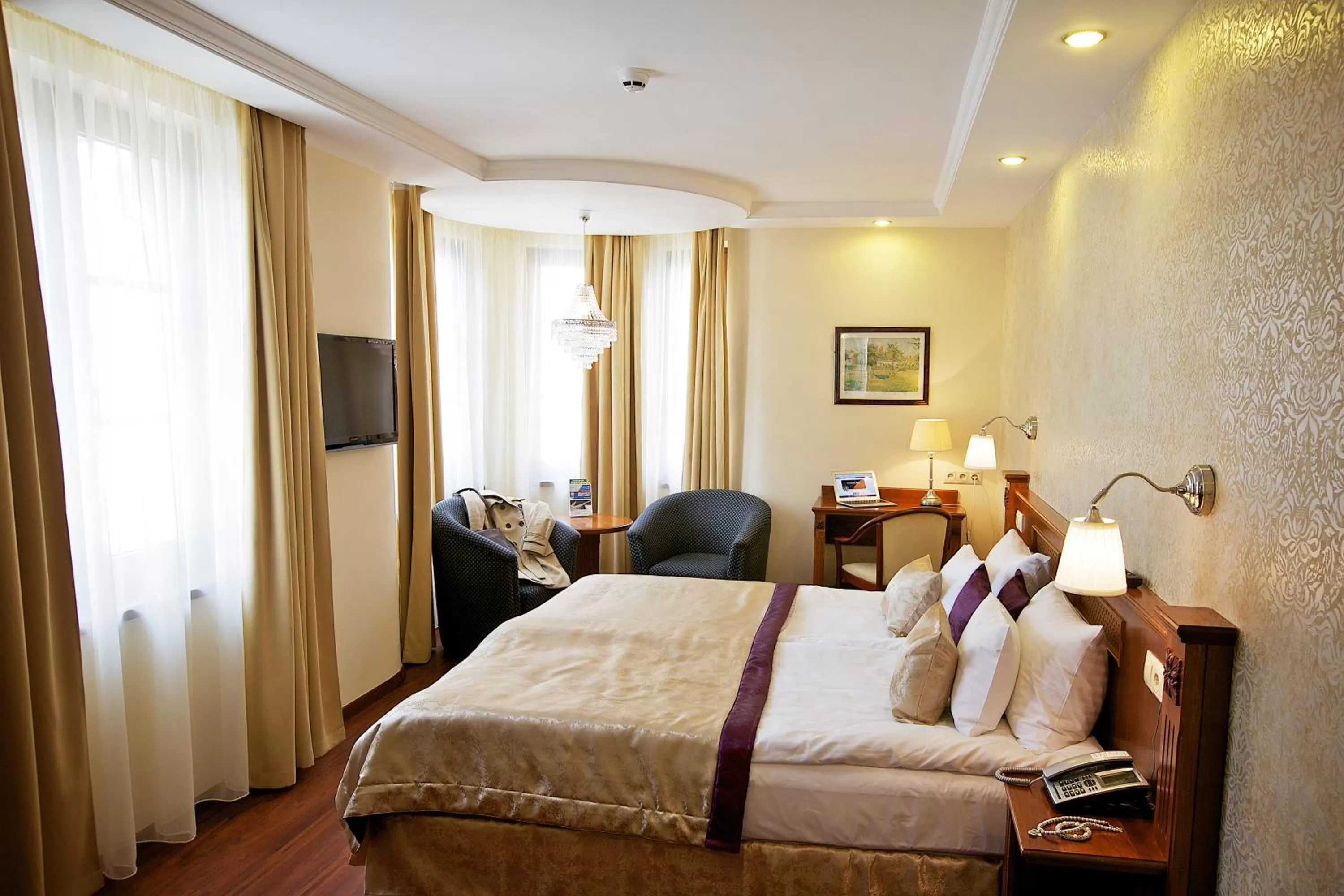 Superior Double Room in Gold Hotel Budapest