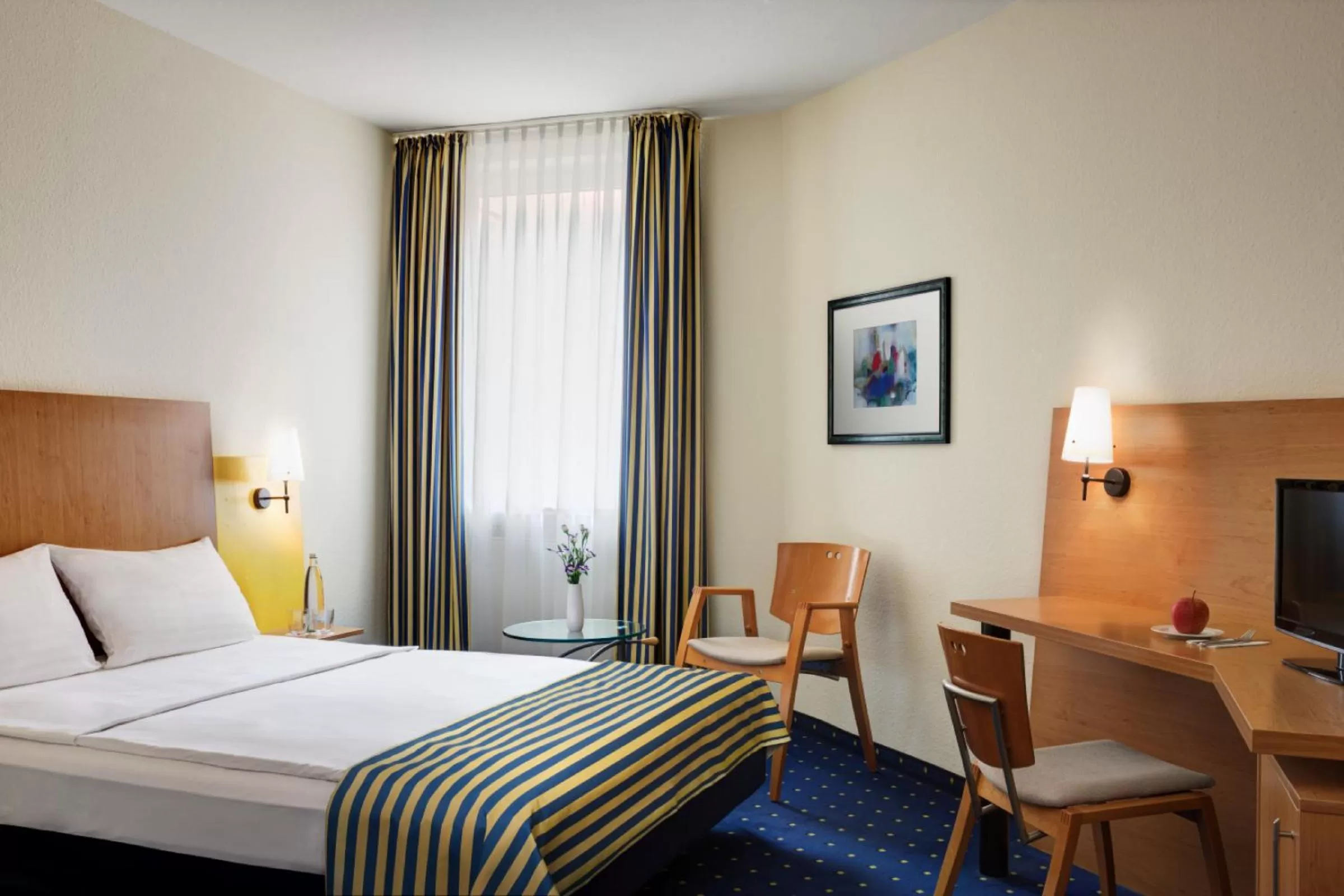 Business Single Room in IntercityHotel Stralsund