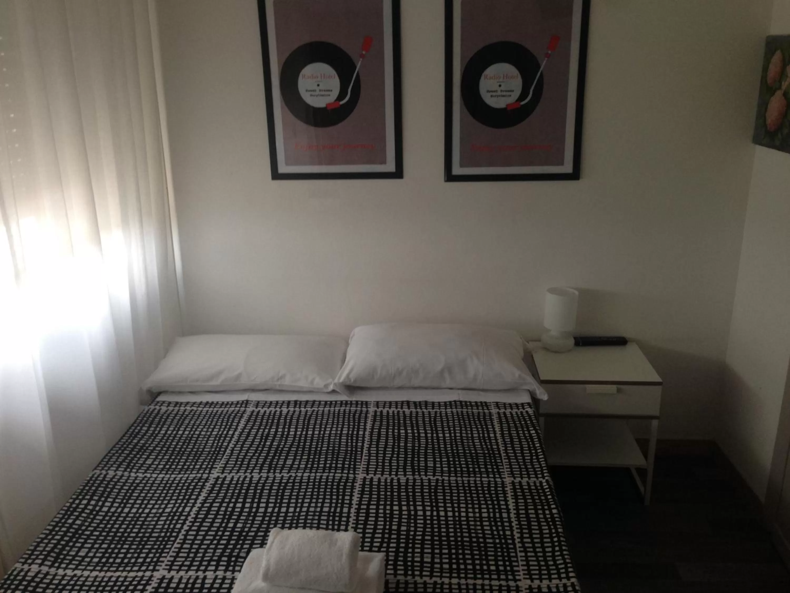 Basic Double Room in Radio Hotel
