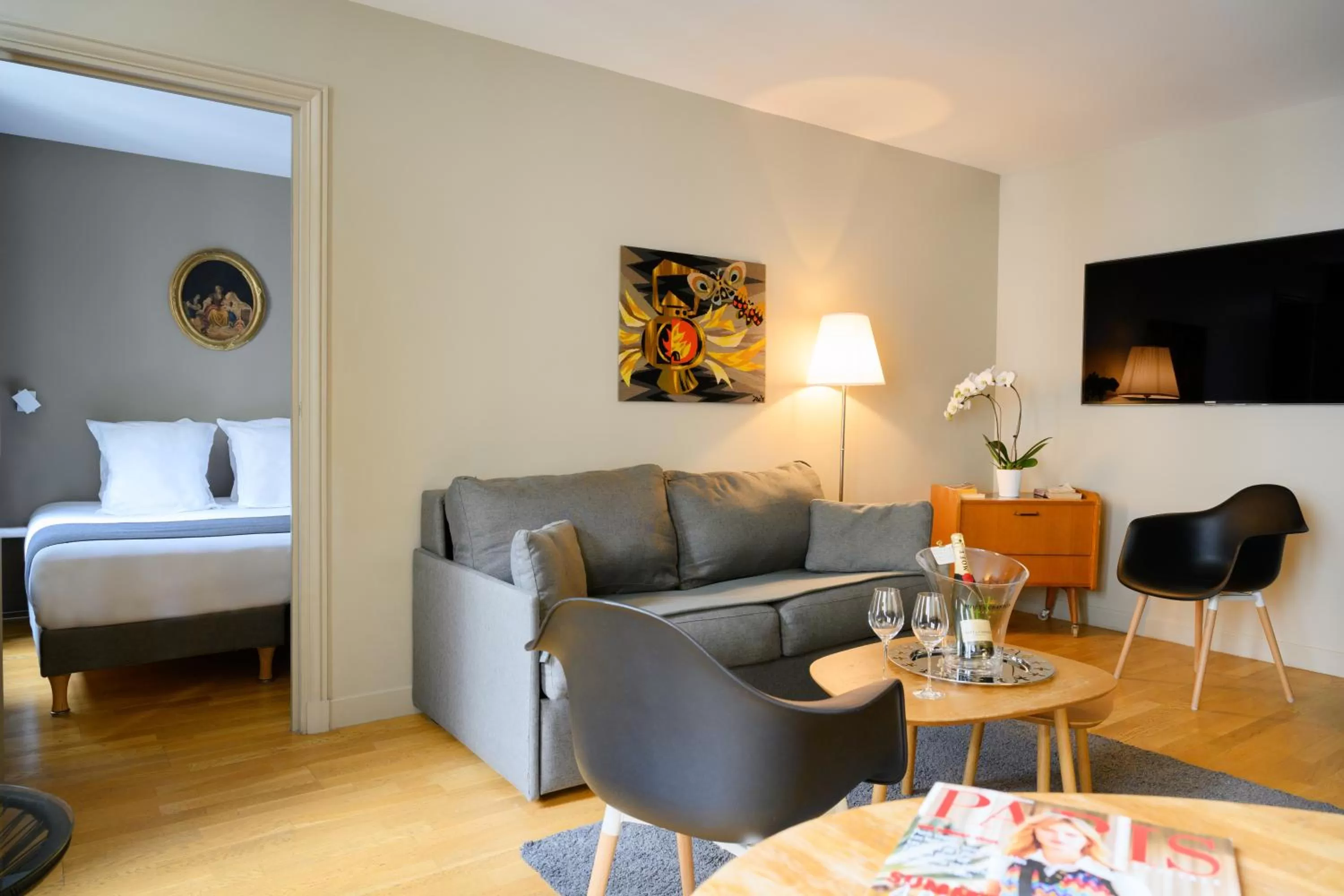 Deluxe Suite in Suites & Hotel Helzear Champs-Elysees