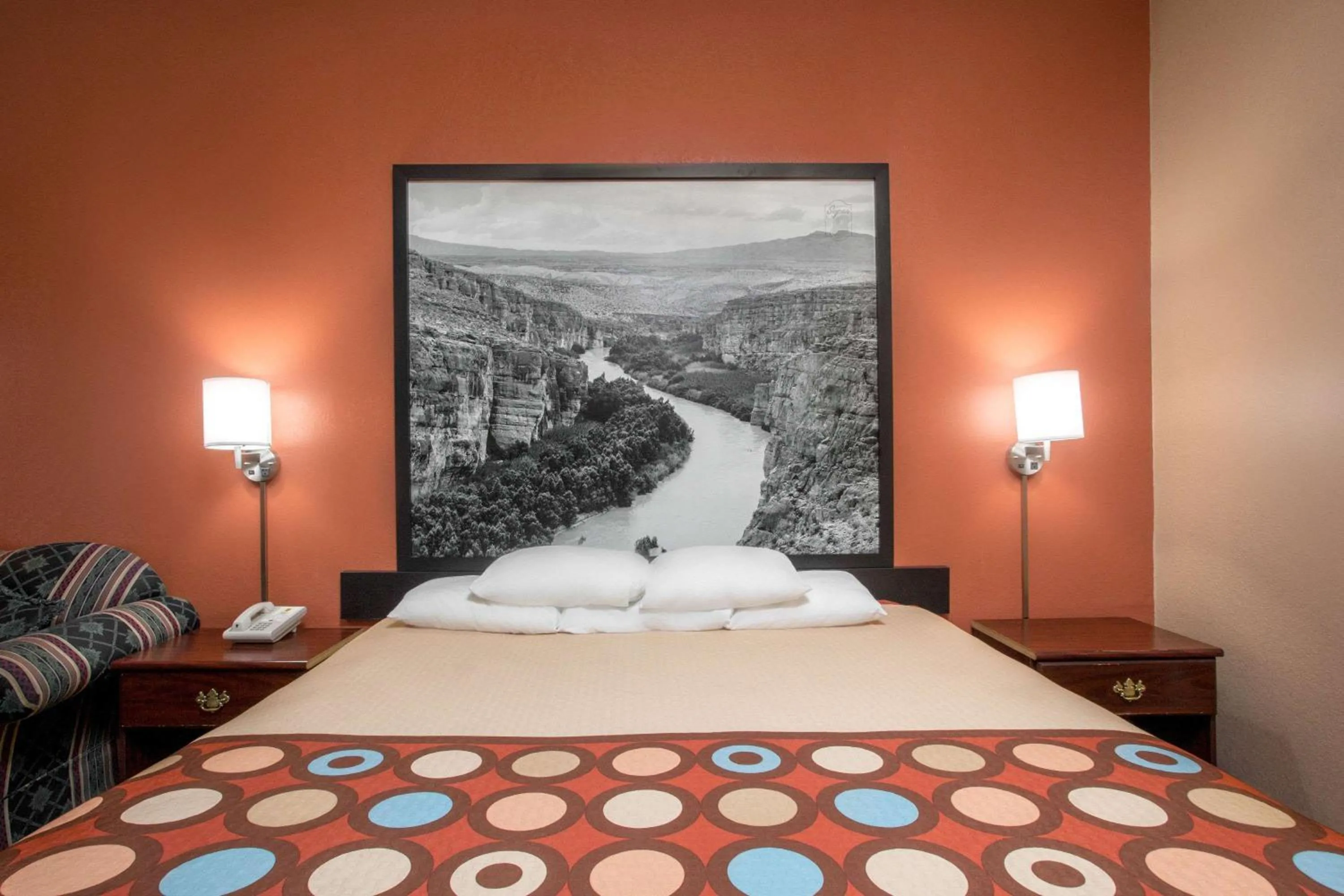 King Room - Non-Smoking in Super 8 by Wyndham Bastrop TX