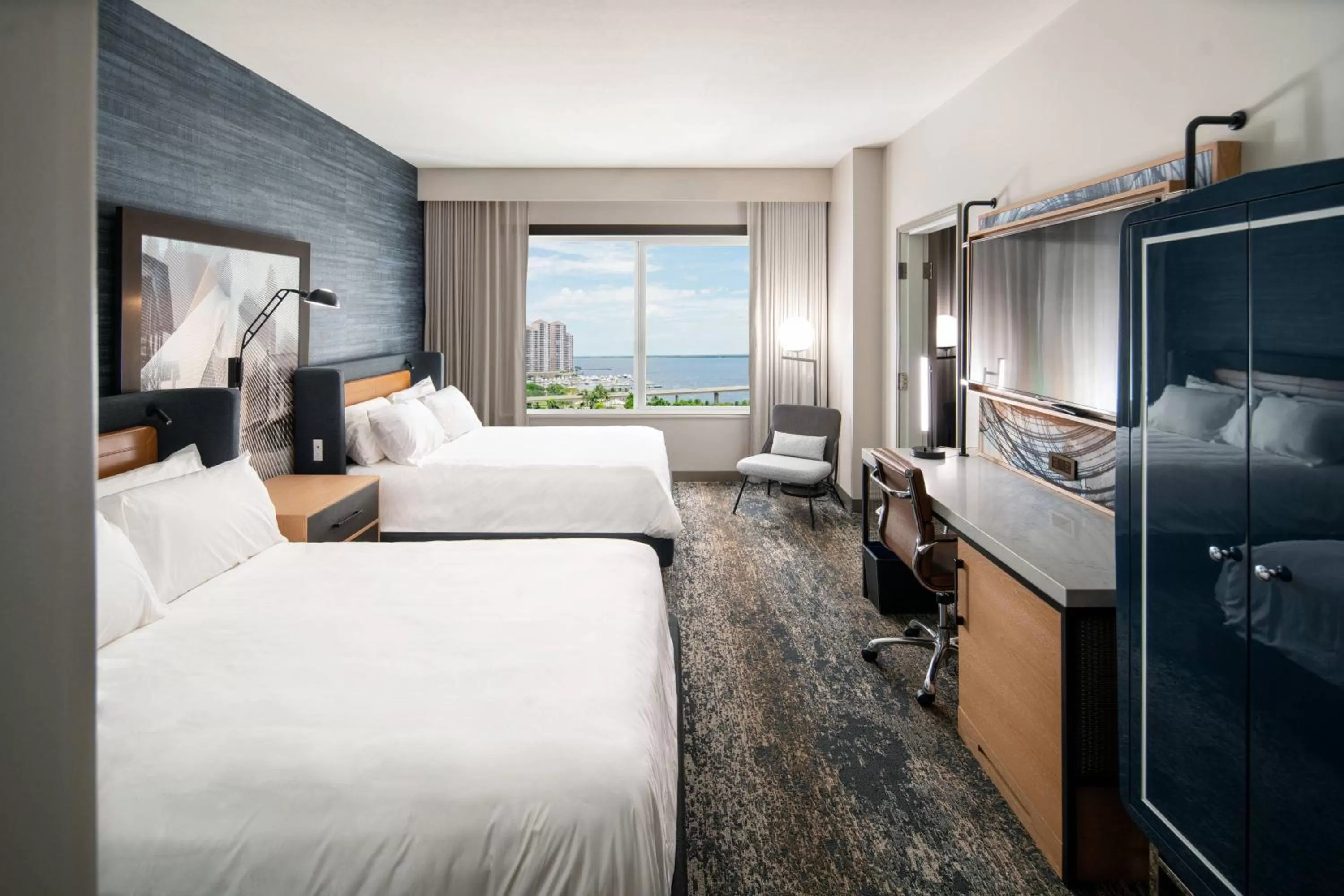 Two Queen Beds, Guest room, 2 Queens in Luminary Hotel & Co., Autograph Collection