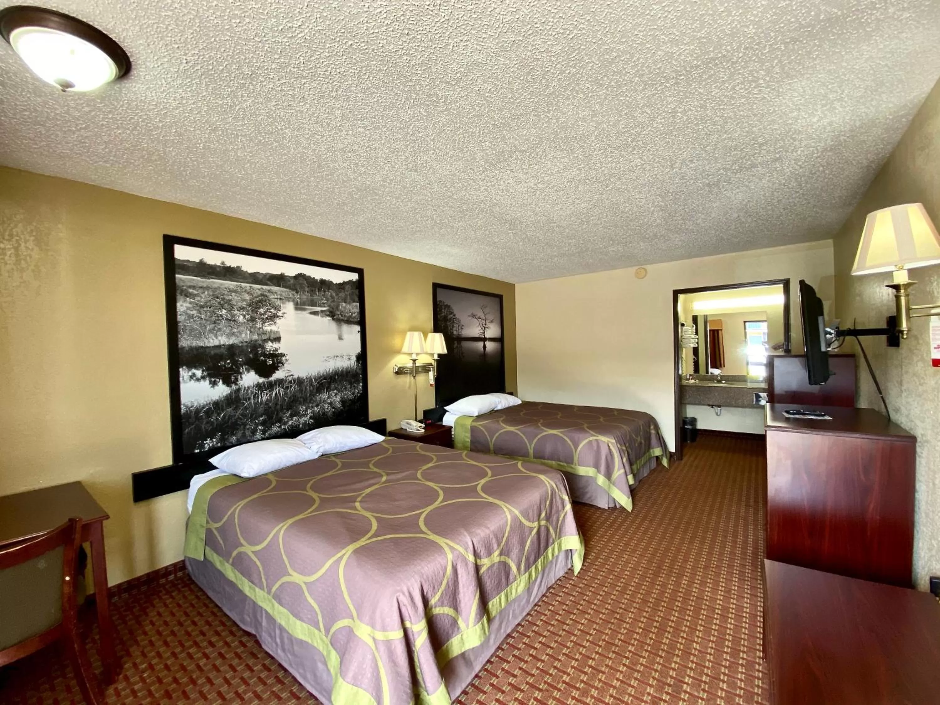 Queen Room with Two Queen Beds - Smoking in Super 8 by Wyndham Shawnee