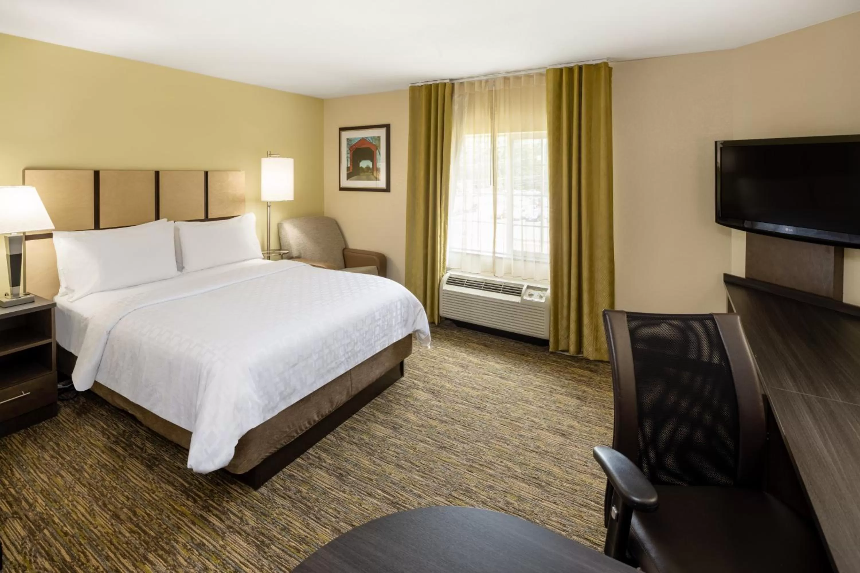 King Studio Suite in Candlewood Suites Windsor Locks by IHG