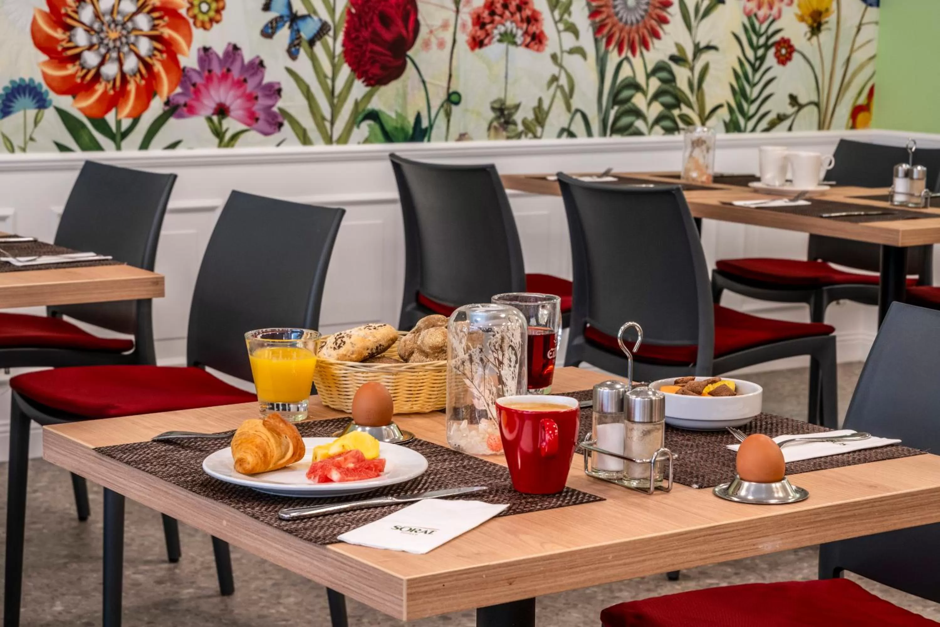 Restaurant/places to eat in SORAT Hotel Cottbus
