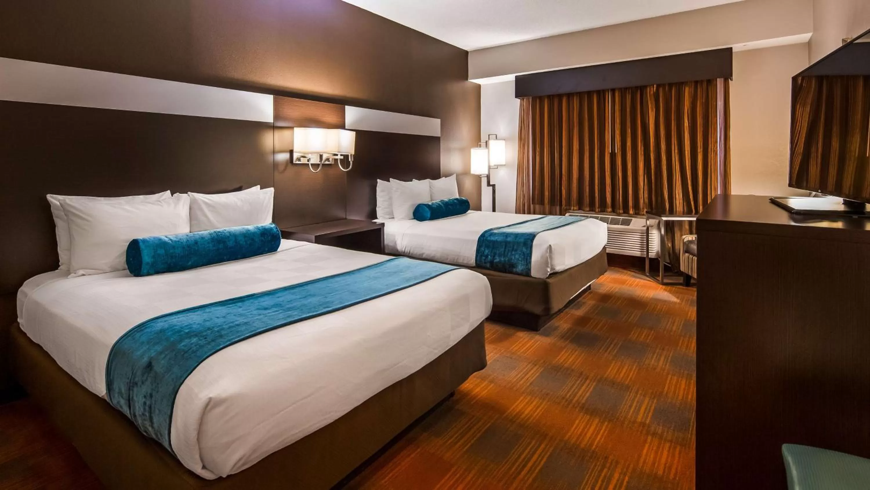 Queen Room with Two Queen Beds - Disability Access in Best Western Plus Pineville-Charlotte South