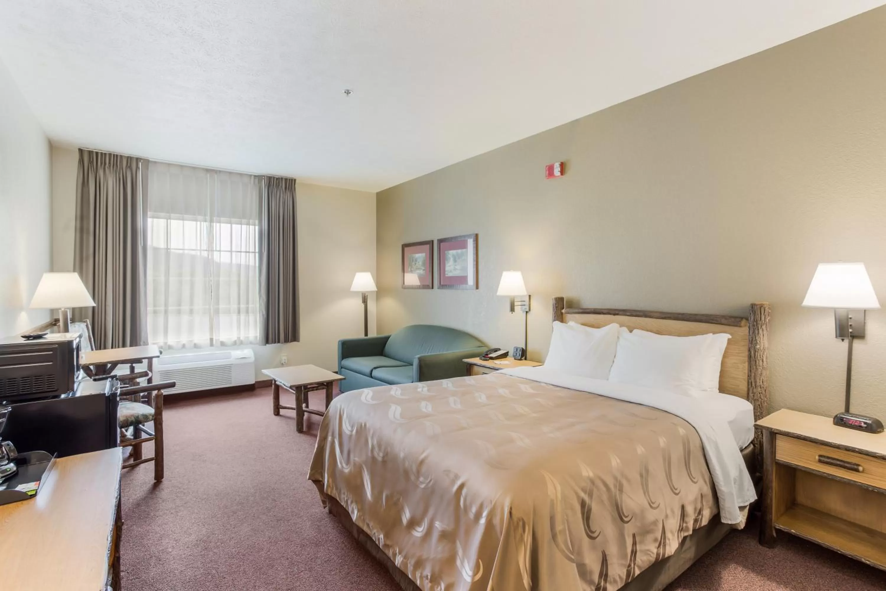 King Room - Accessible/Non-Smoking in Quality Inn & Suites Big Stone Gap