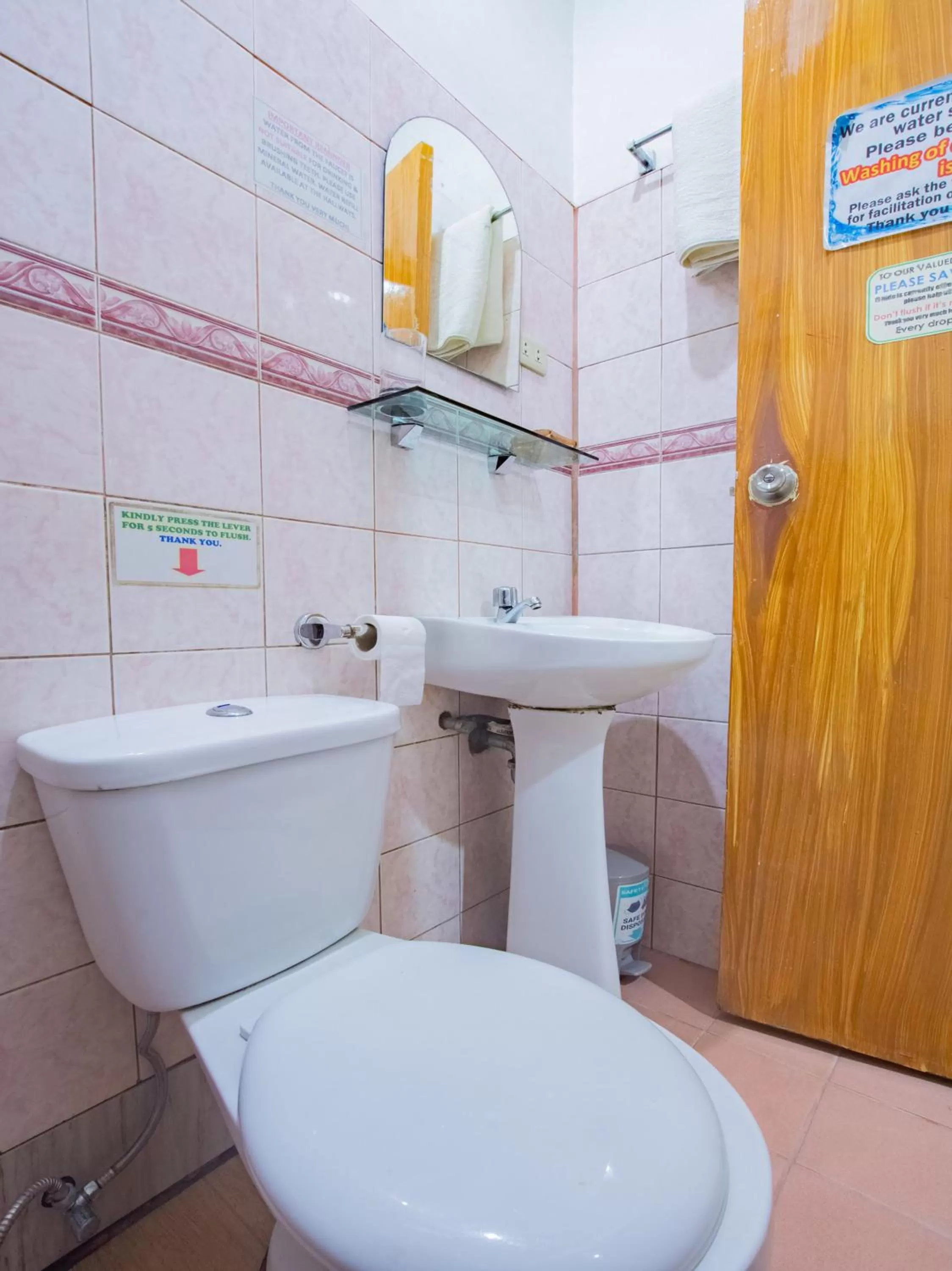 Standard Double Room in Jurias Garden Hotel