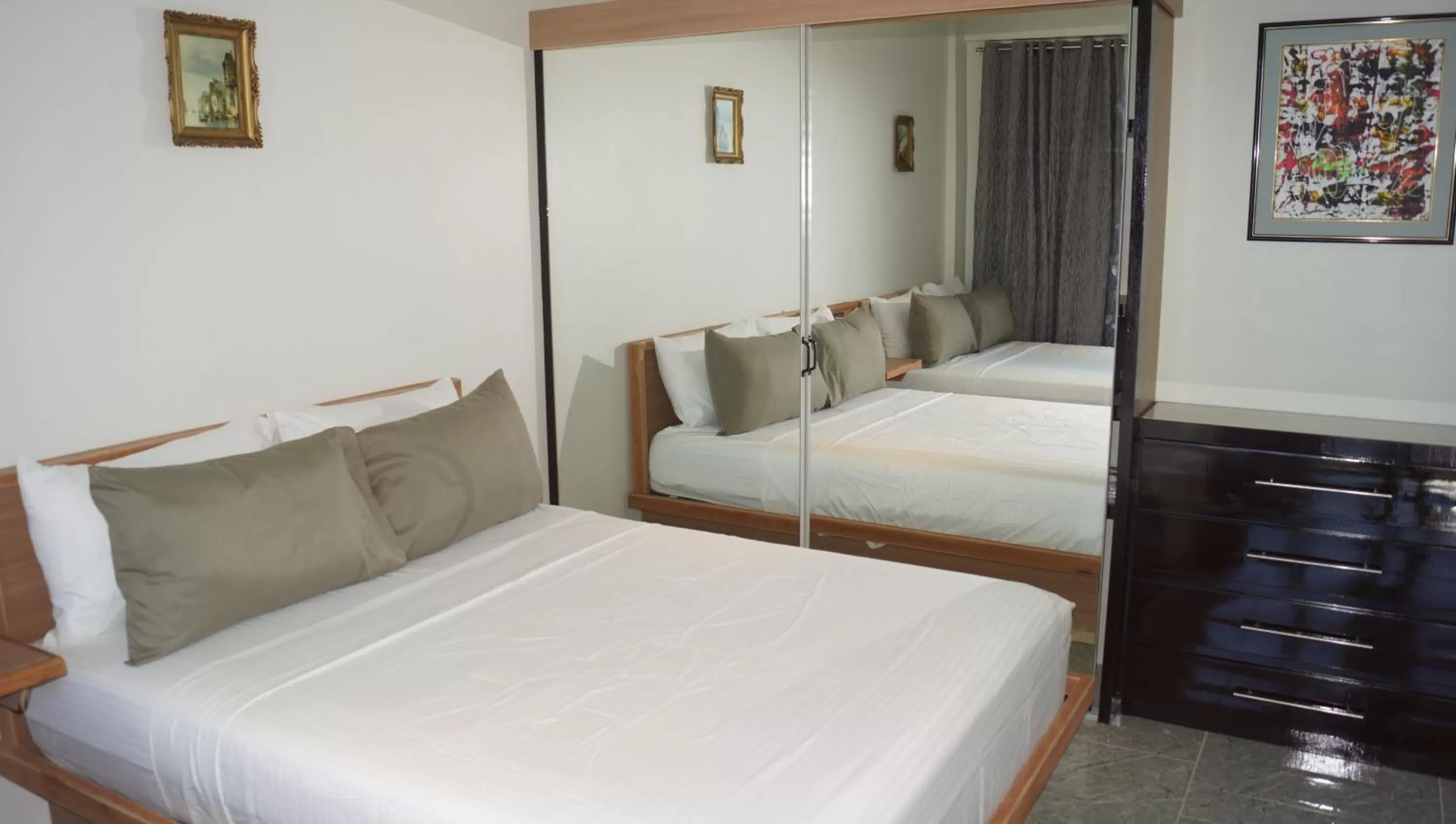 Double Queen Room in Panglao Sea Resort - Tangnan