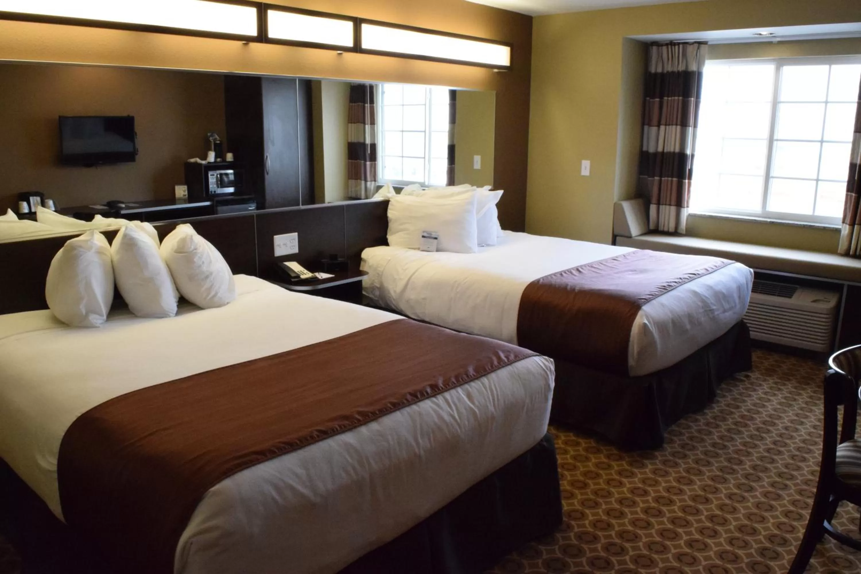 Queen Room with Two Queen Beds - Disability Access/Non-Smoking in Microtel Inn and Suites Pecos