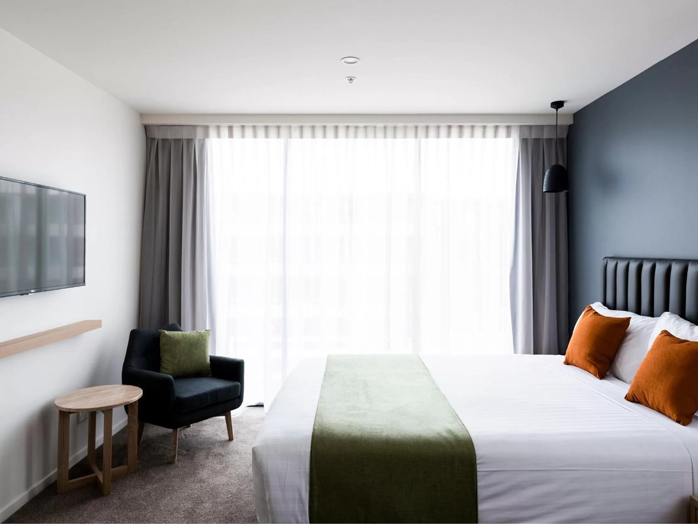 Queen Room - Disability Access in Abode Kingston