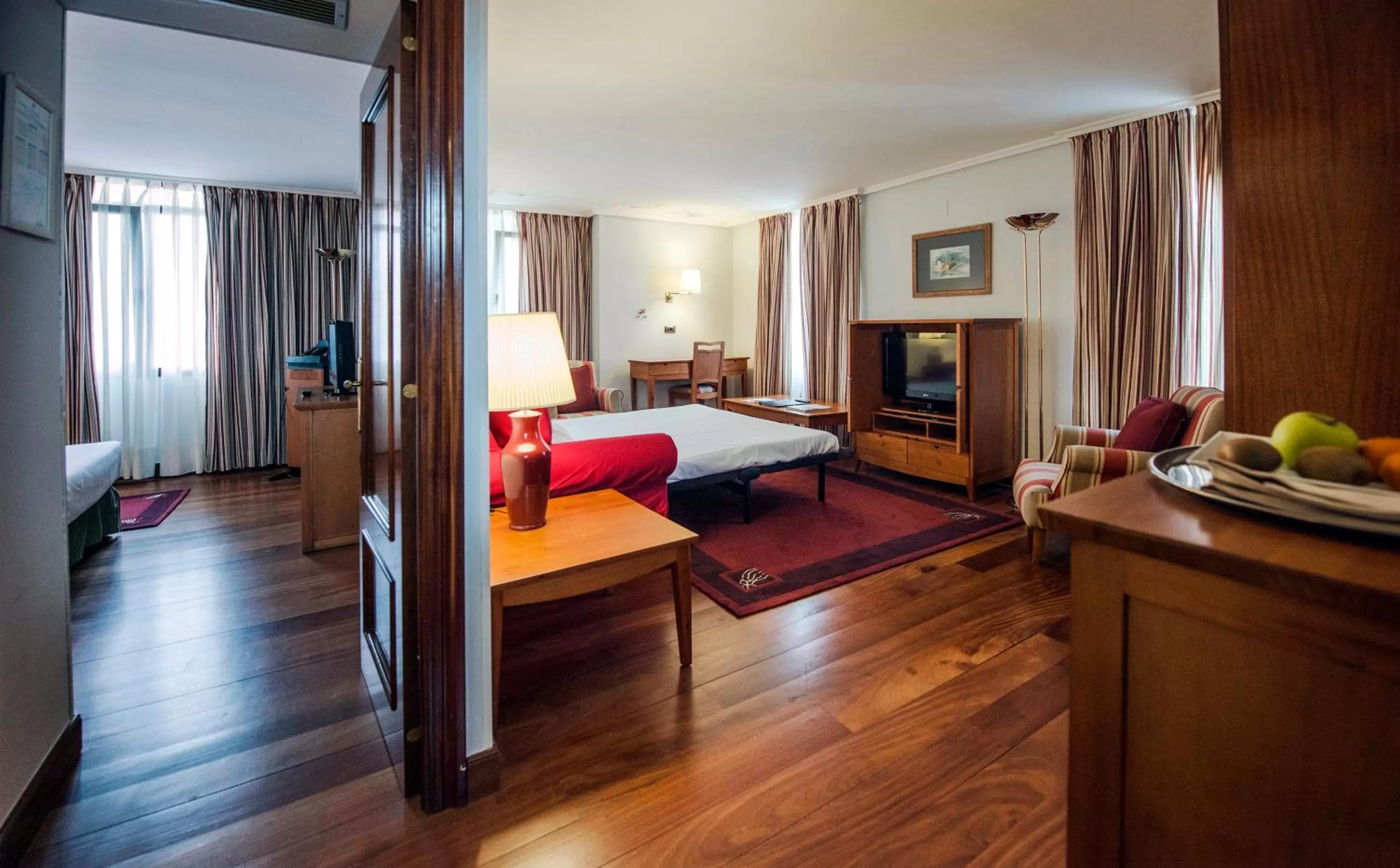 Deluxe Family Suite in Hotel Conde Duque Bilbao