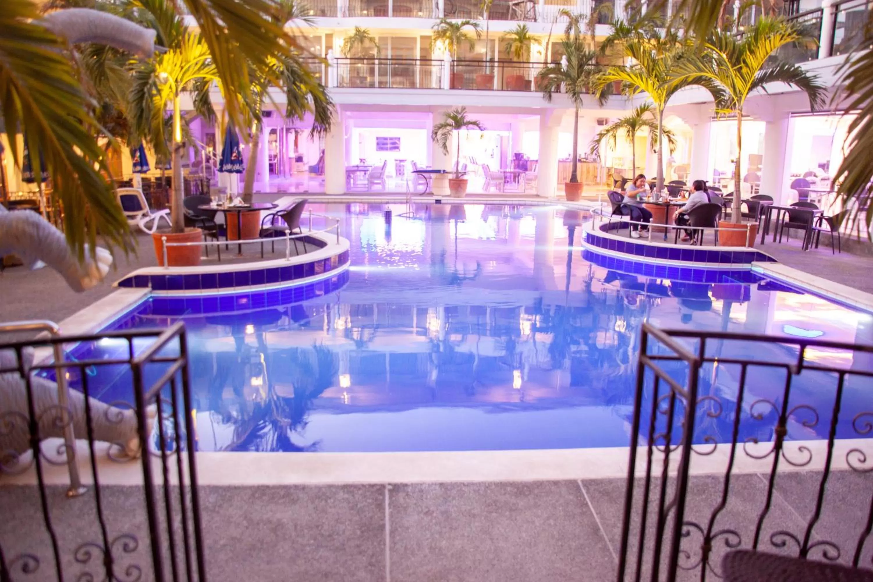 Studio with Pool View in Clarkton Hotel Apartment