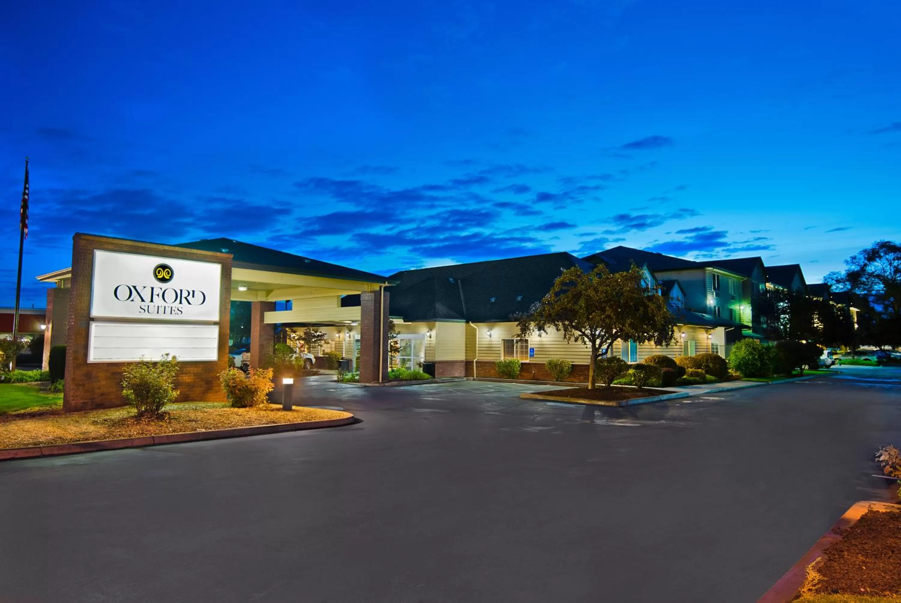 Facade/entrance in Oxford Suites Hermiston