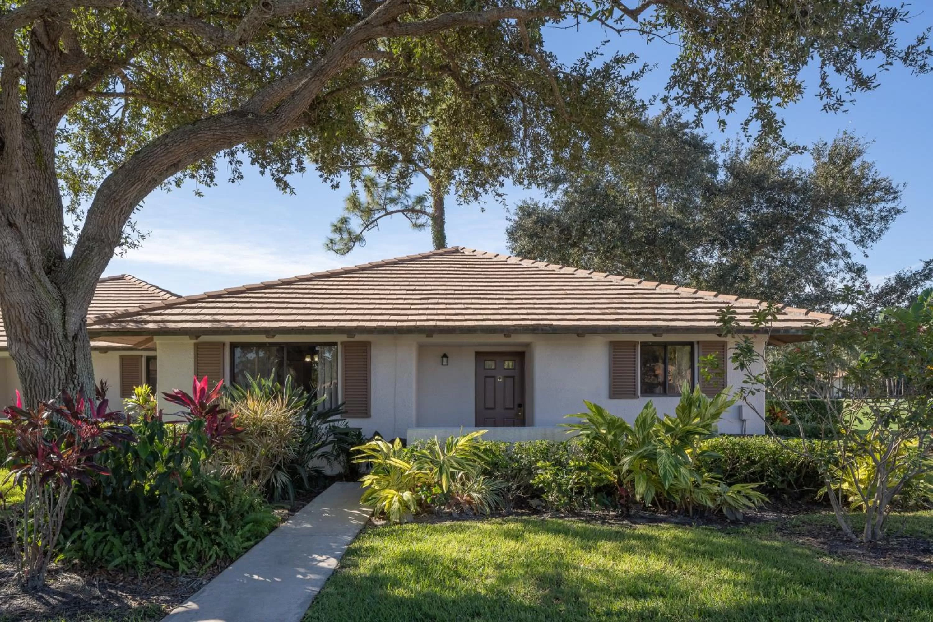 Two Bedroom Club Cottage in PGA National Resort