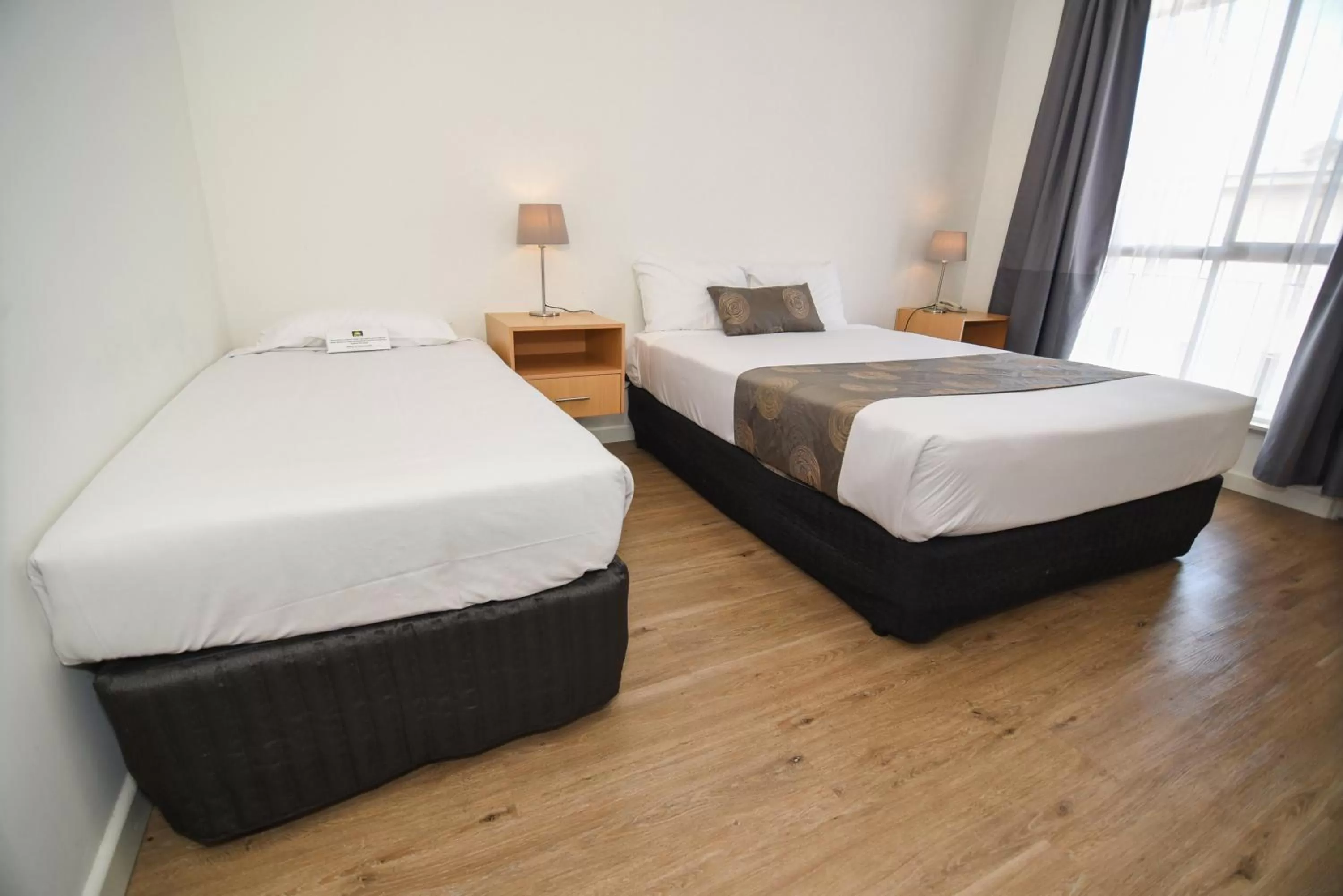 Deluxe Twin Room in Dandenong Motel