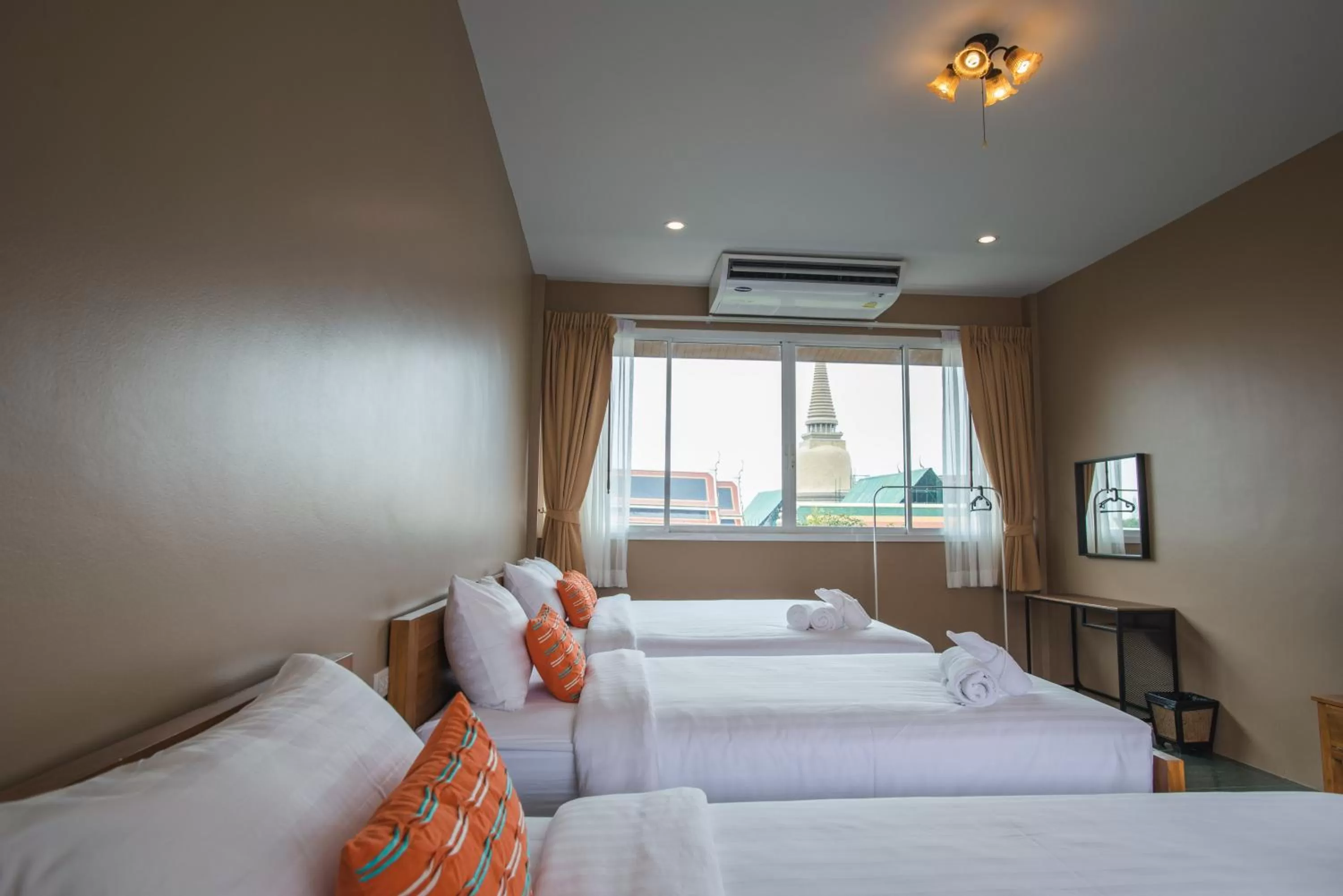 Family Room with Shared Bathroom in Feung Nakorn Balcony Rooms and Cafe