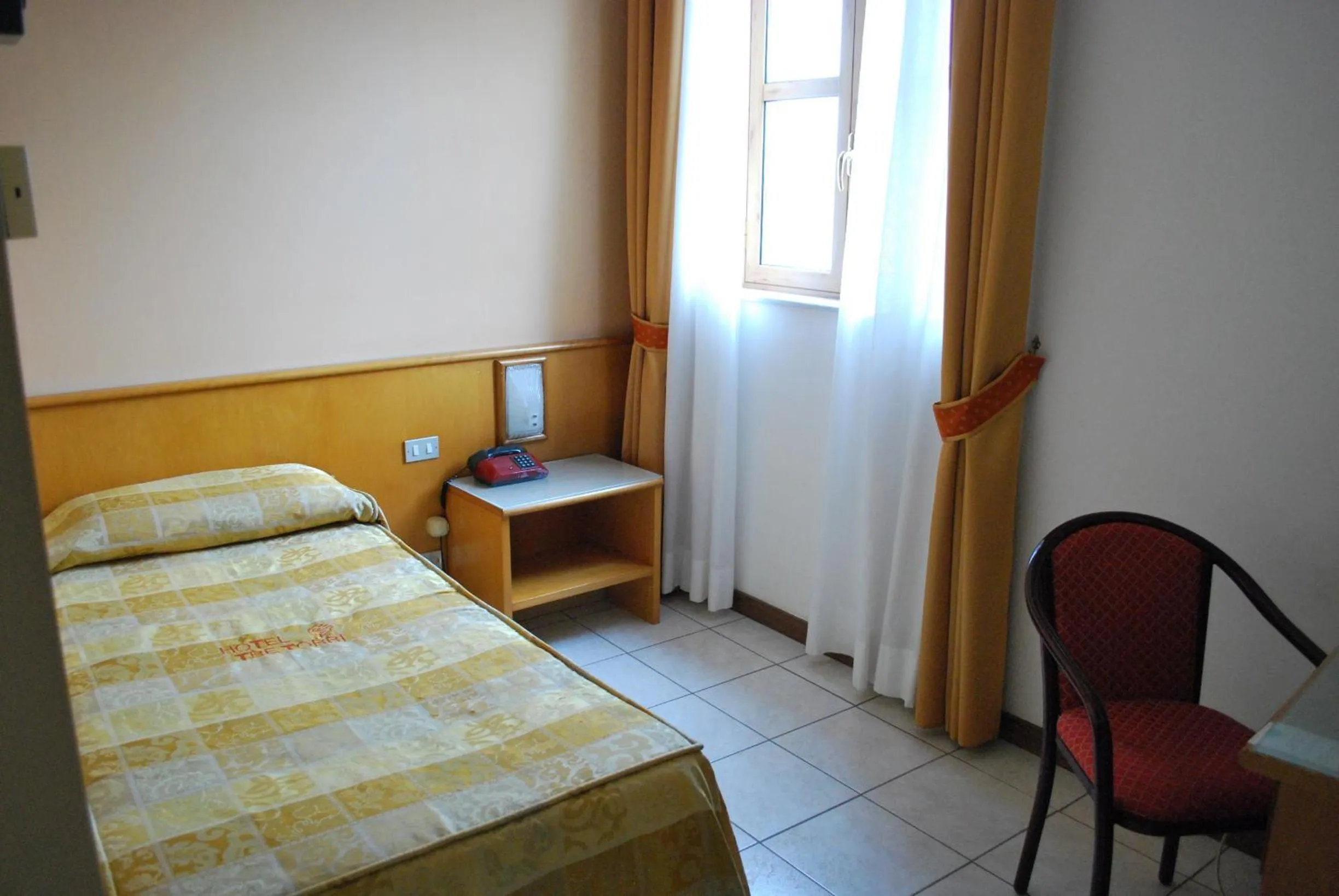 Standard Single Room in Hotel Tre Torri