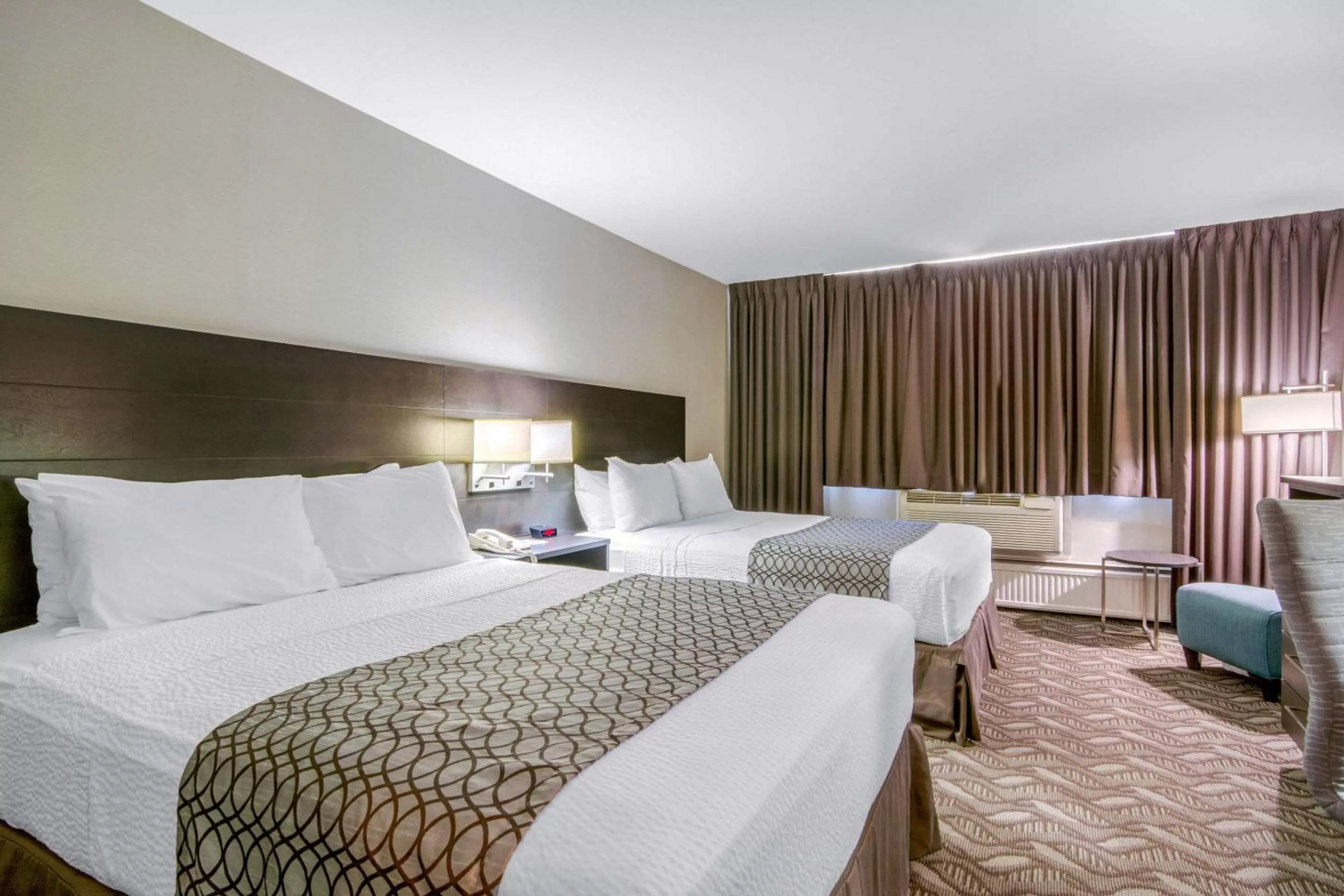 Queen Room with Two Queen Beds - Non-Smoking in Clarion Hotel