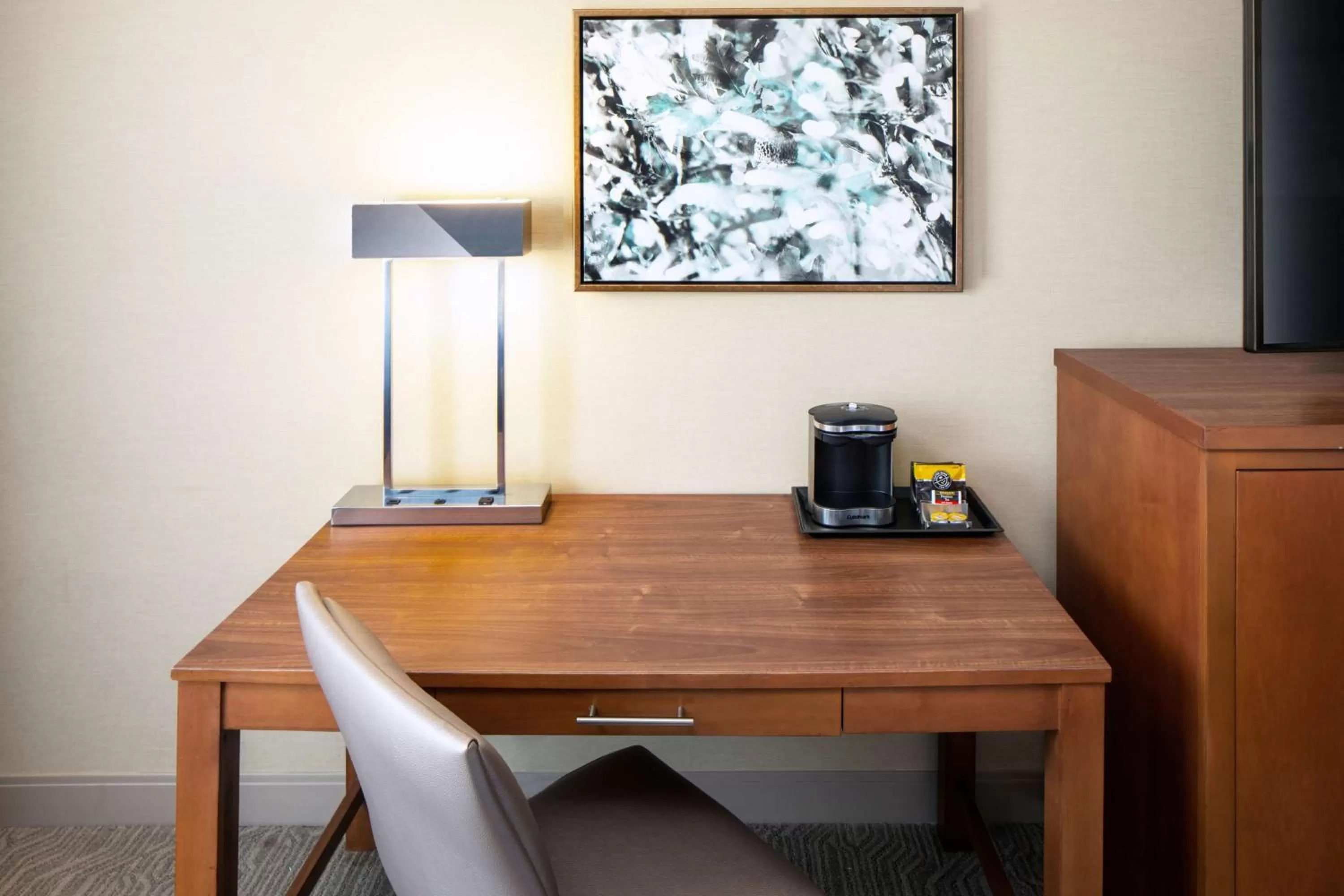 Queen Room with Two Queen Beds in DoubleTree by Hilton Ann Arbor, MI