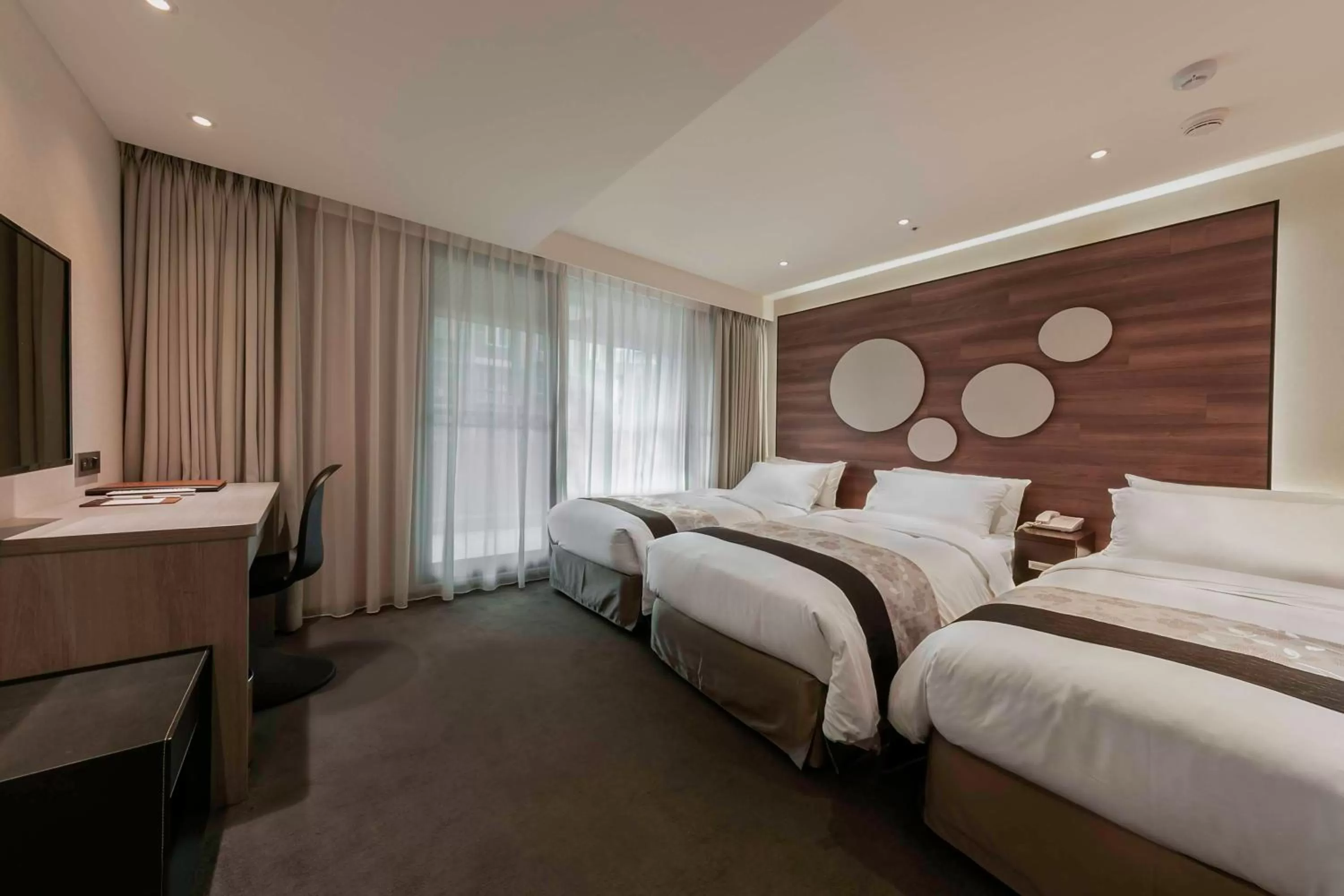 Triple Room - Disability Access in Green World SongShan